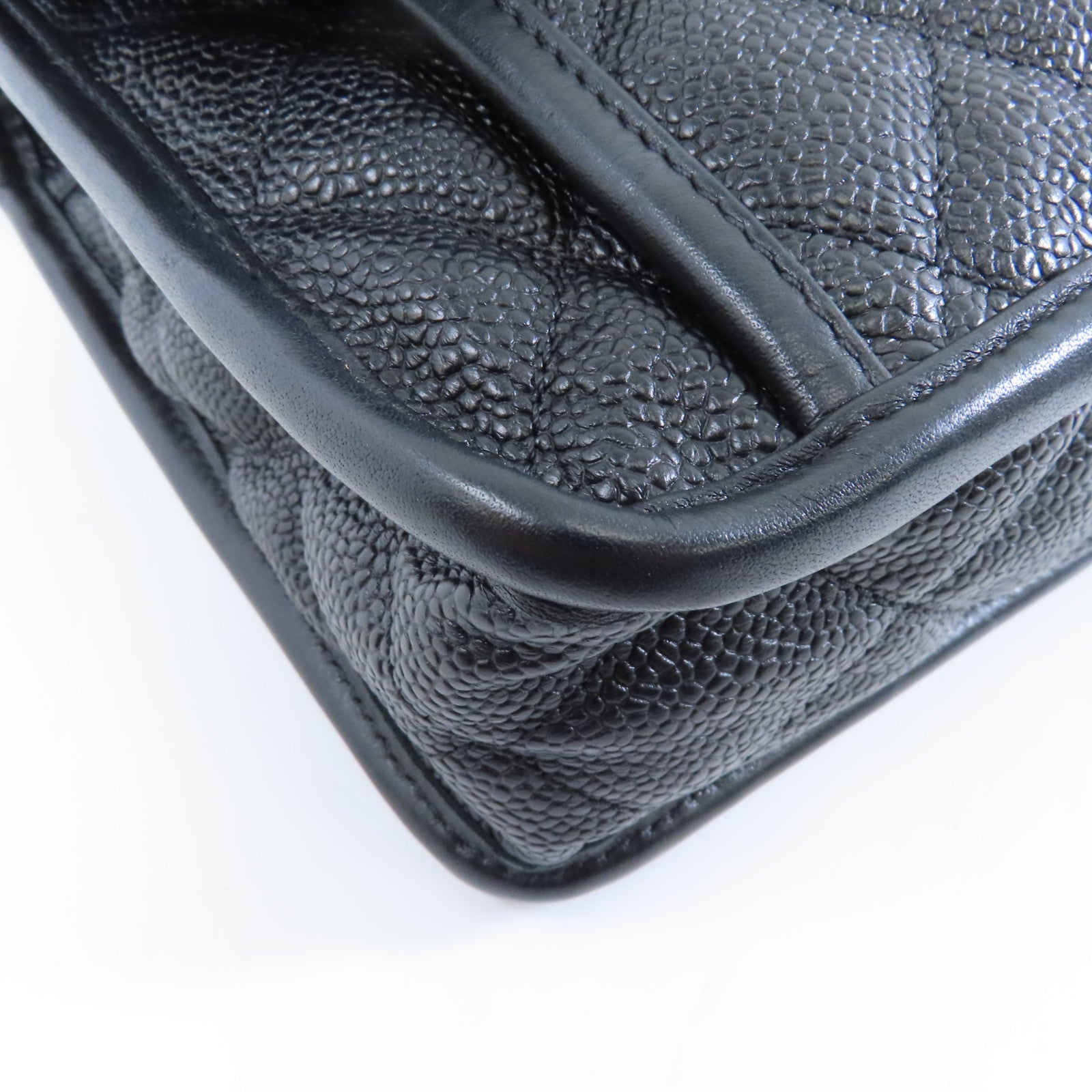 CHANEL 菱格Caviar皮革Chain Shoulder銀扣鏈帶肩背袋黑色