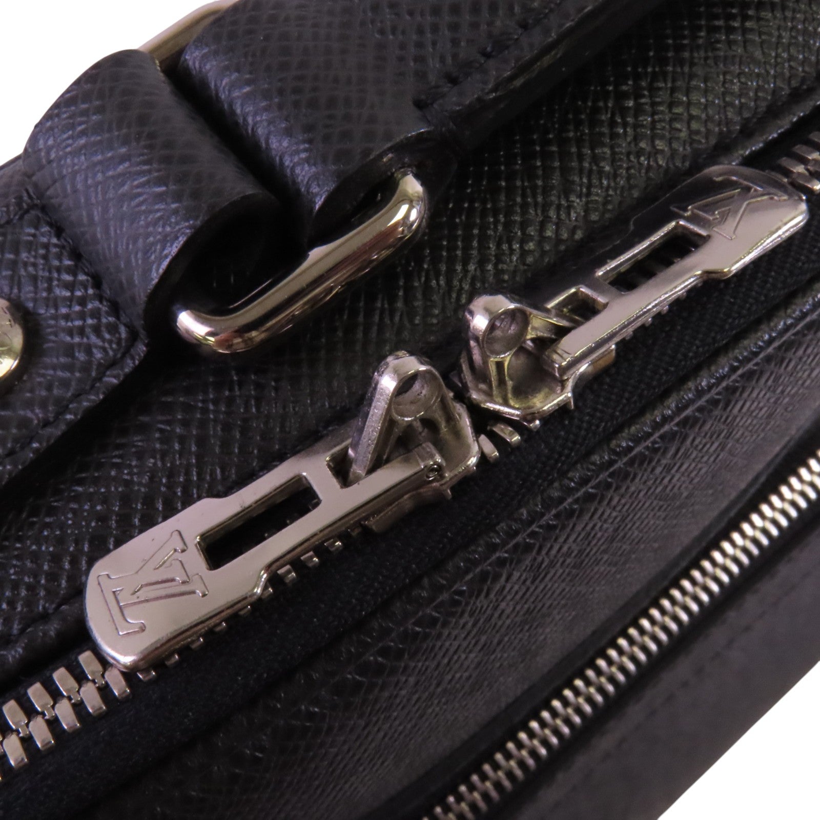 LOUIS VUITTON Tiga Odessa Business Bag銀扣手挽肩背兩用袋