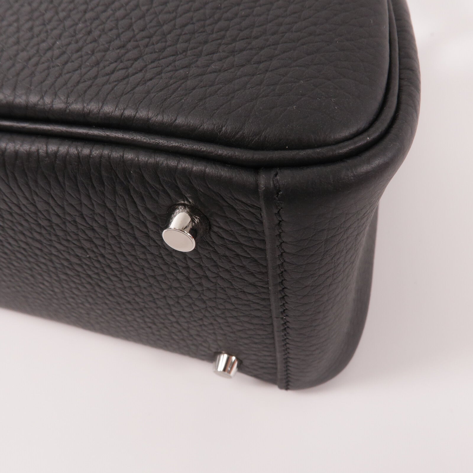 HERMES 【激減優惠】Clemence皮革Mini Lindy手挽肩背兩用袋Noir