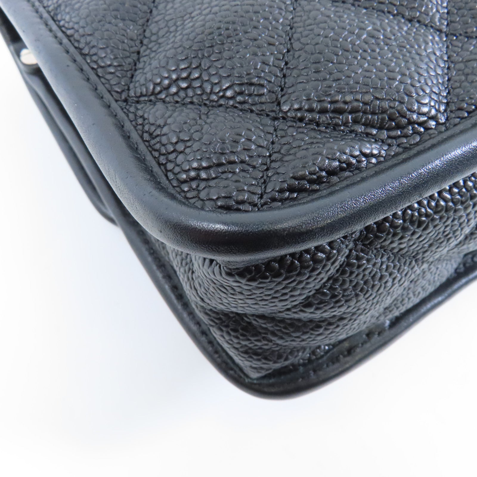 CHANEL 菱格Caviar皮革Chain Shoulder銀扣鏈帶肩背袋黑色