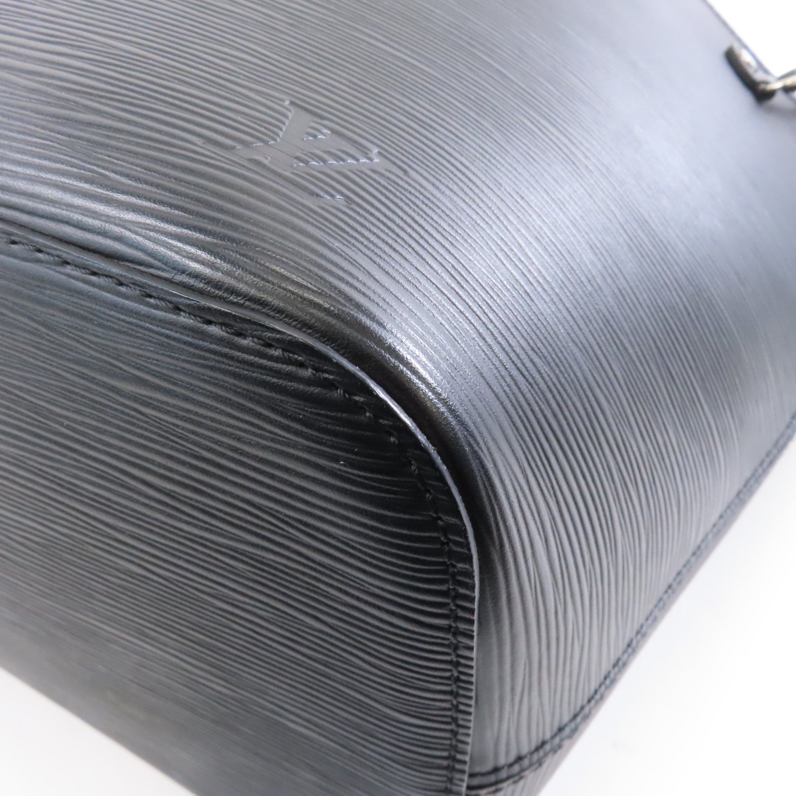 LOUIS VUITTON Epi NeverFull GM銀扣手挽袋黑色