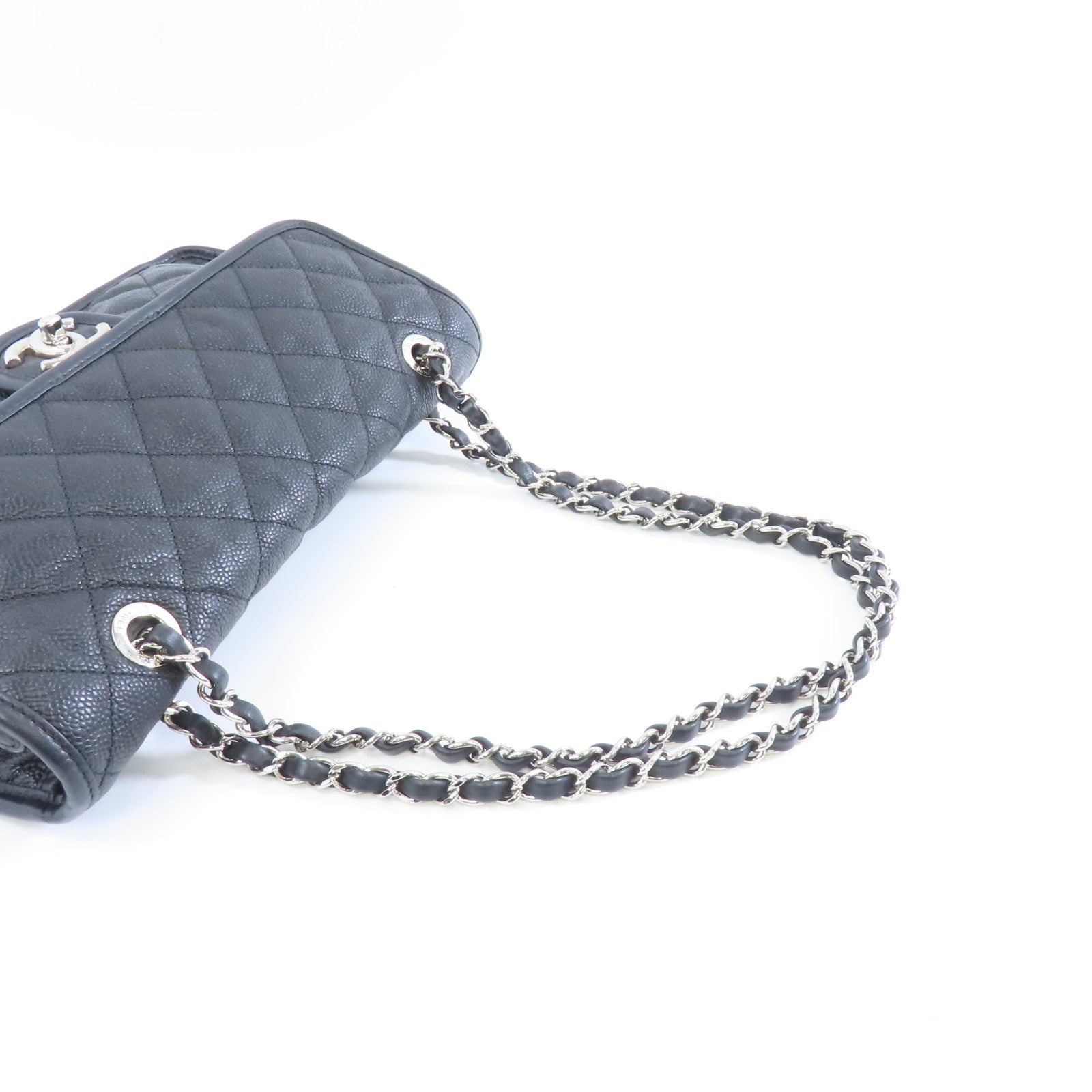 CHANEL 菱格Caviar皮革Chain Shoulder銀扣鏈帶肩背袋黑色