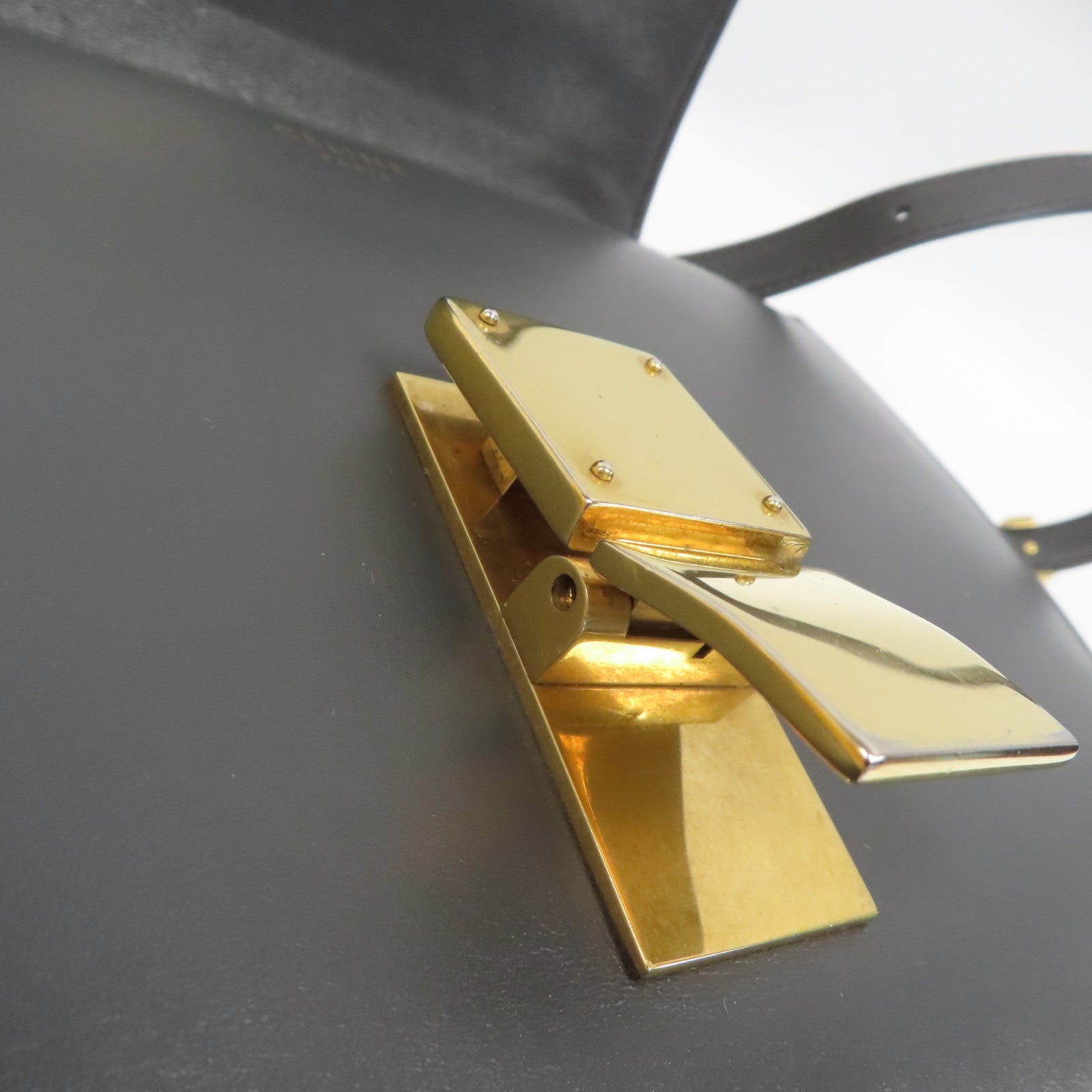 CELINE **【激減優惠】牛皮皮革Classic Box金扣肩背袋灰色