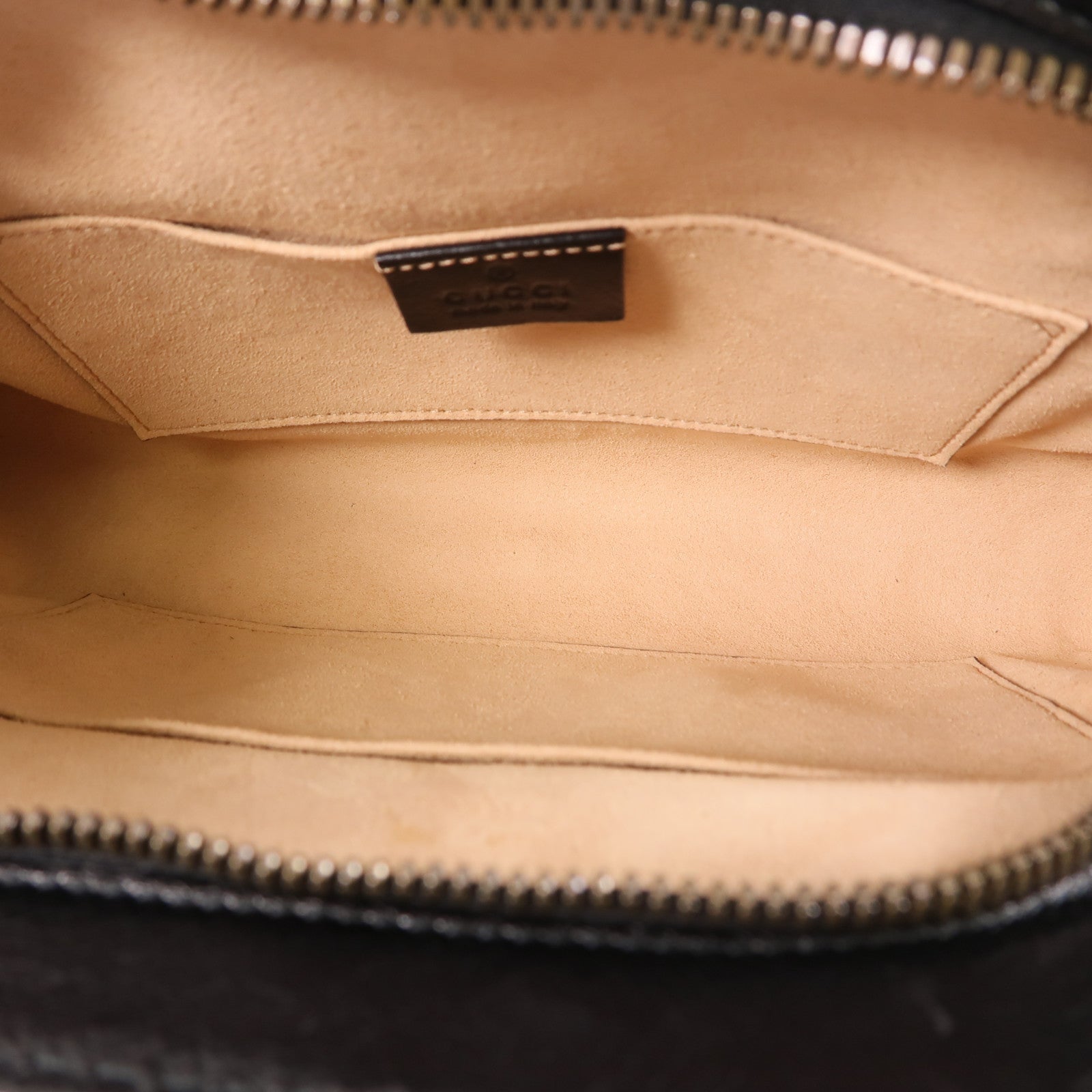 GUCCI GG GHW Shoulder Bag 524620 Calfskin Leather Black