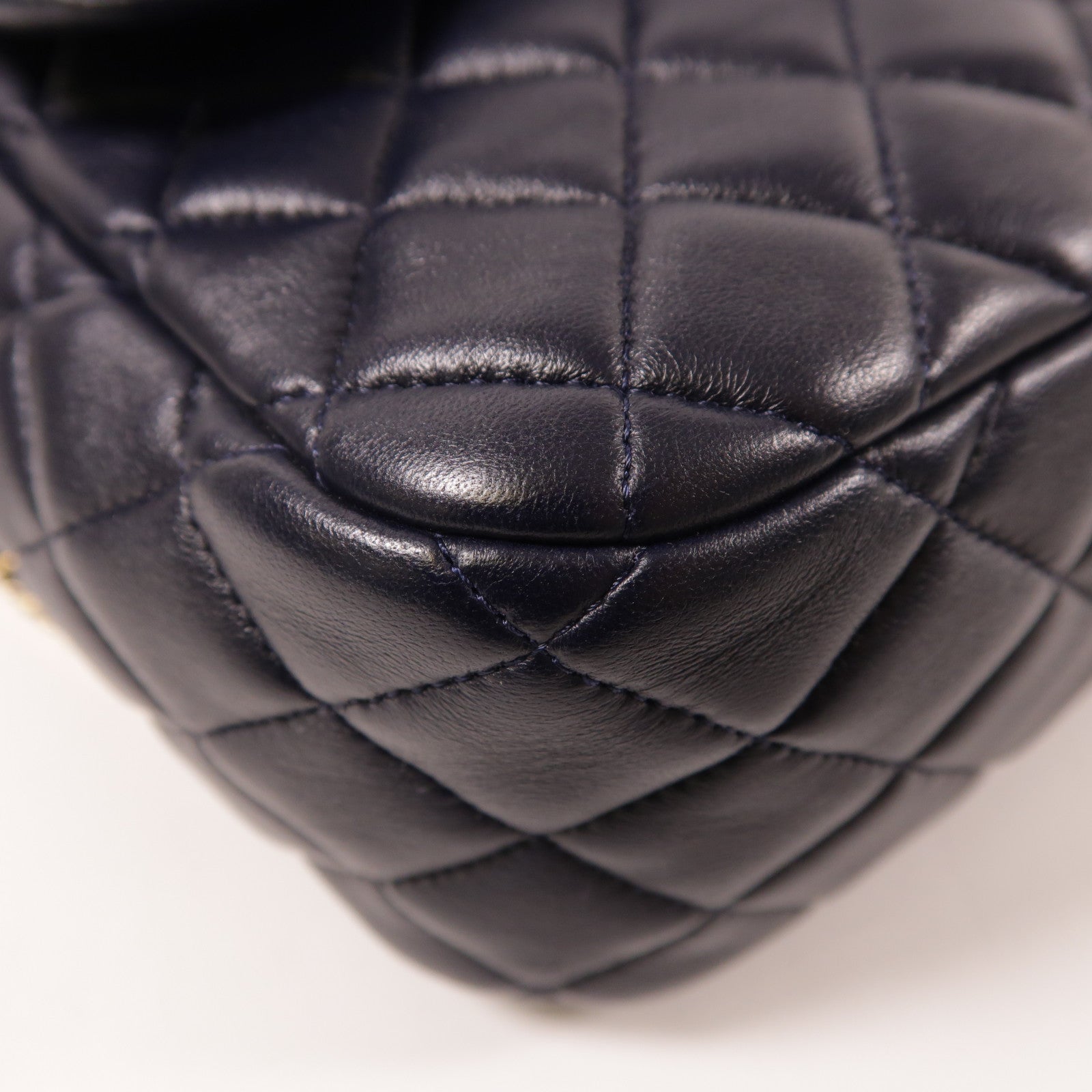 CHANEL 羊皮皮革Backpack金扣背包