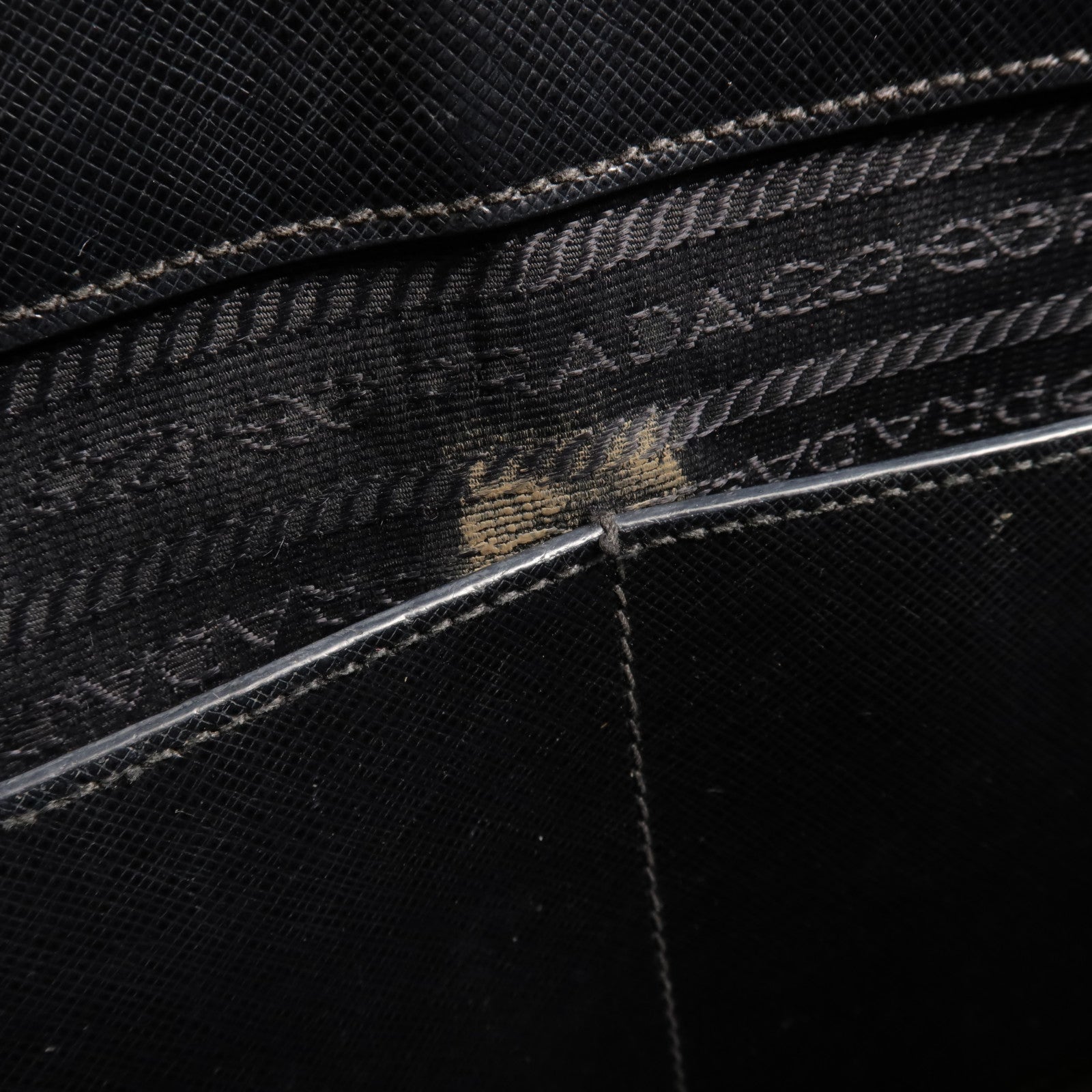 PRADA 牛皮皮革Double Zip Handbag金扣手挽袋