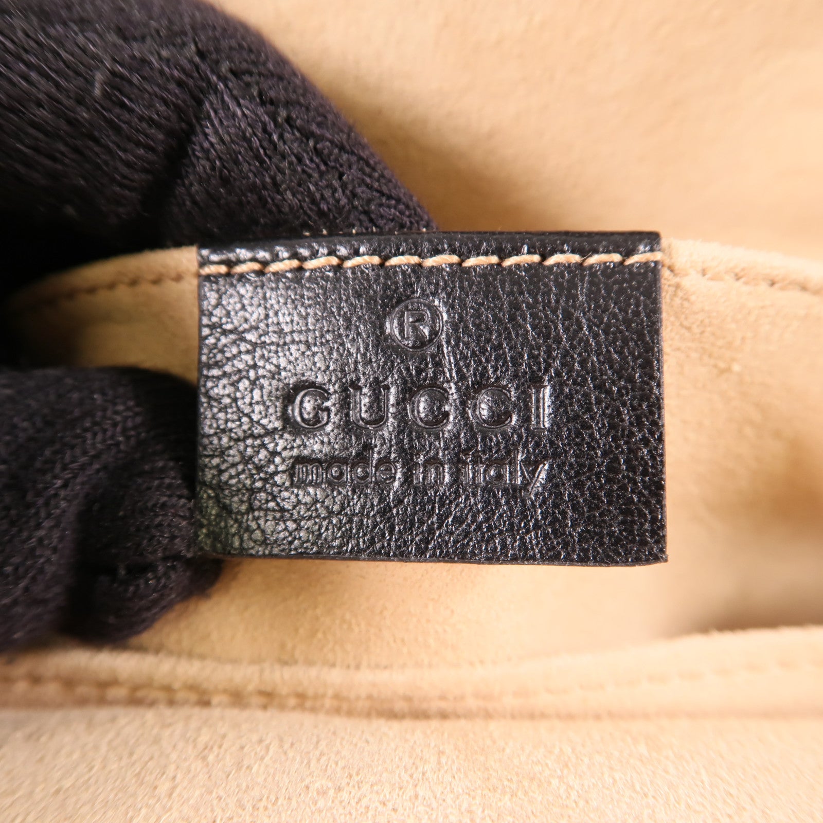 GUCCI GG GHW Shoulder Bag 524620 Calfskin Leather Black