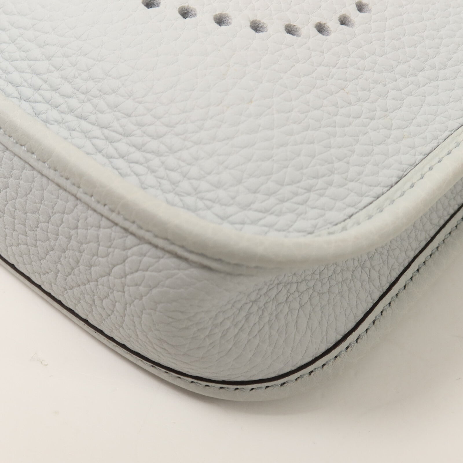 HERMES Clemence皮革Evelyne TPM肩背袋Bleu Pale