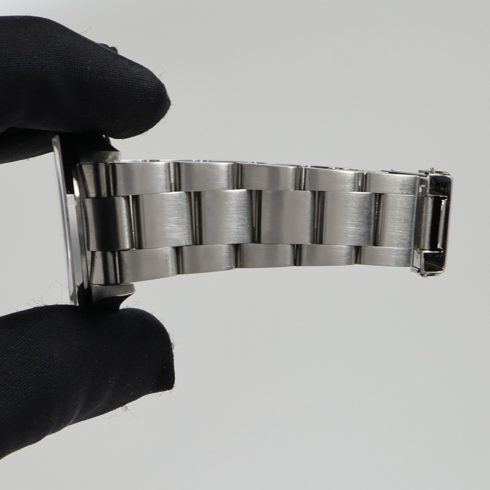 ROLEX Explorer I 114270