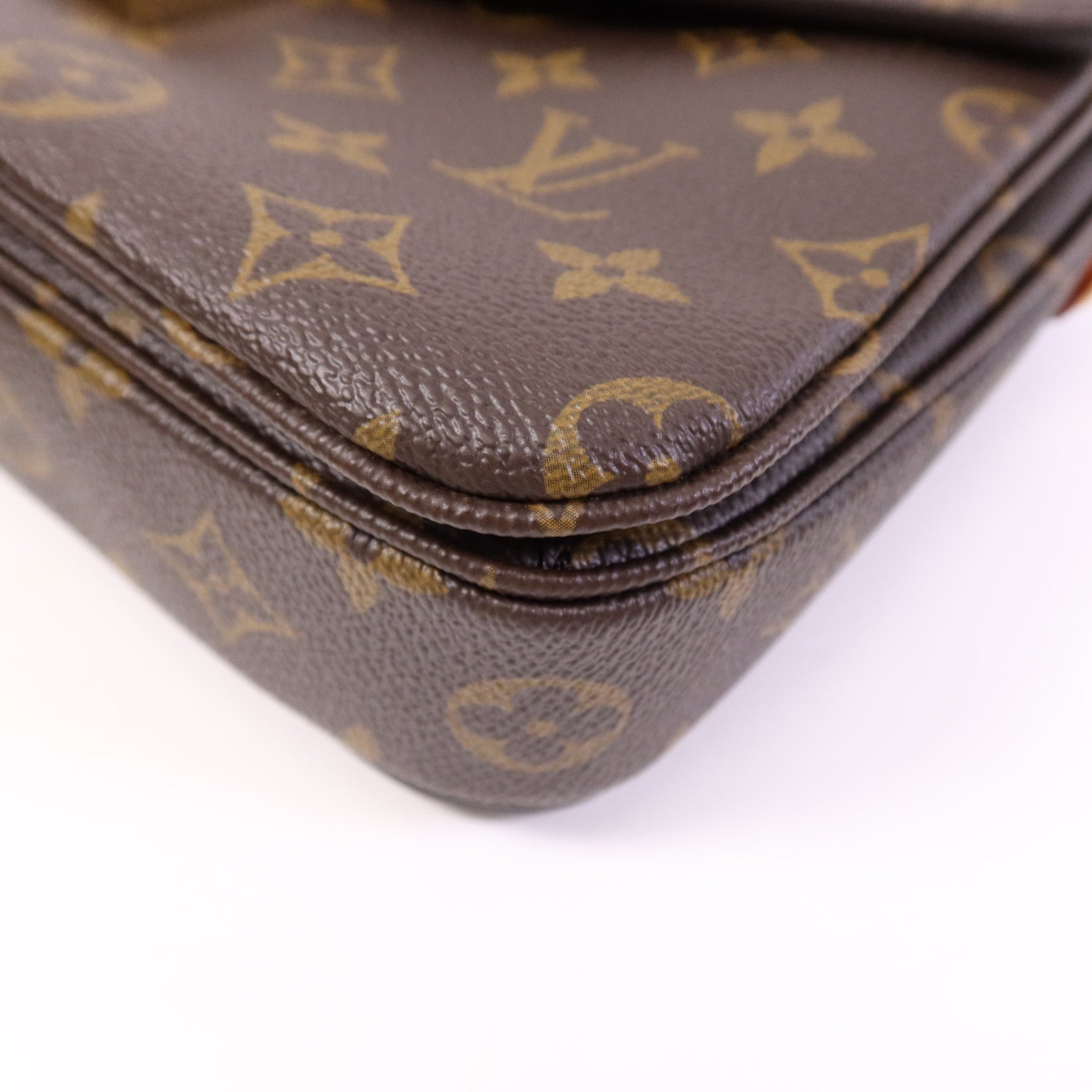LOUIS VUITTON 【激減優惠】Monogram Pochette Metis MM金扣手挽肩背兩用袋