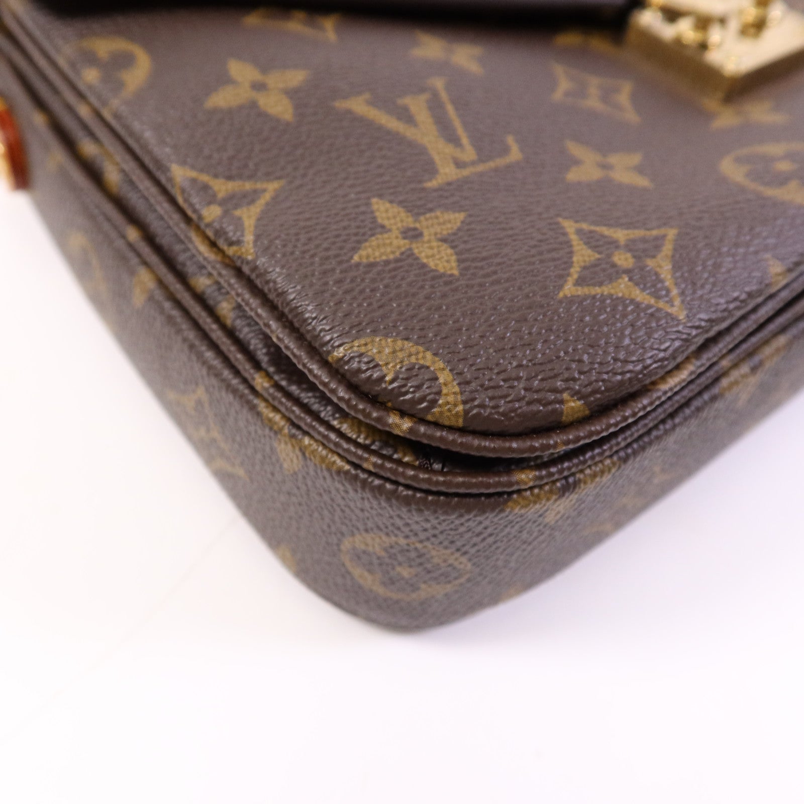 LOUIS VUITTON 【激減優惠】Monogram Pochette Metis MM金扣手挽肩背兩用袋