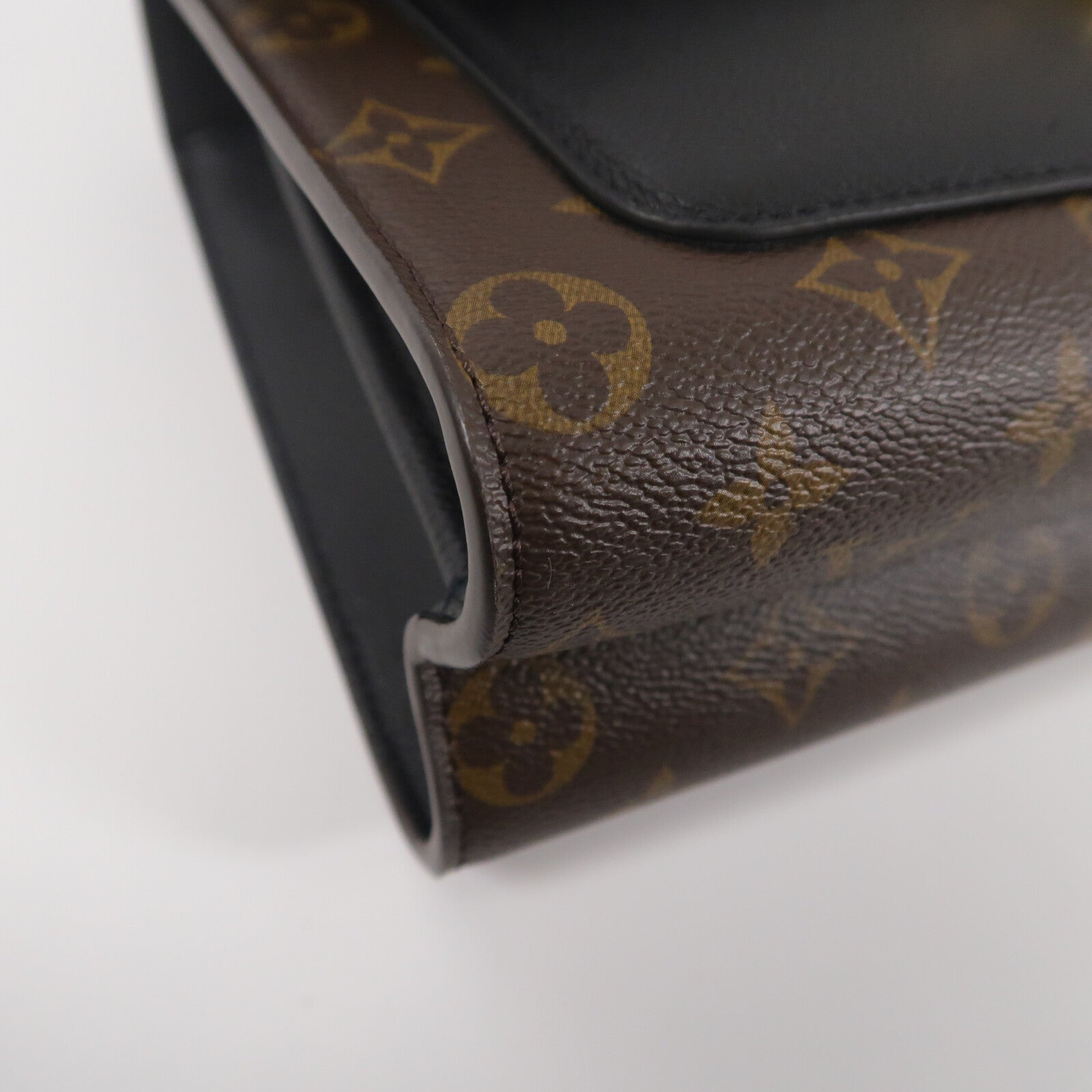 LOUIS VUITTON Monogram Victoire鏈帶肩背袋
