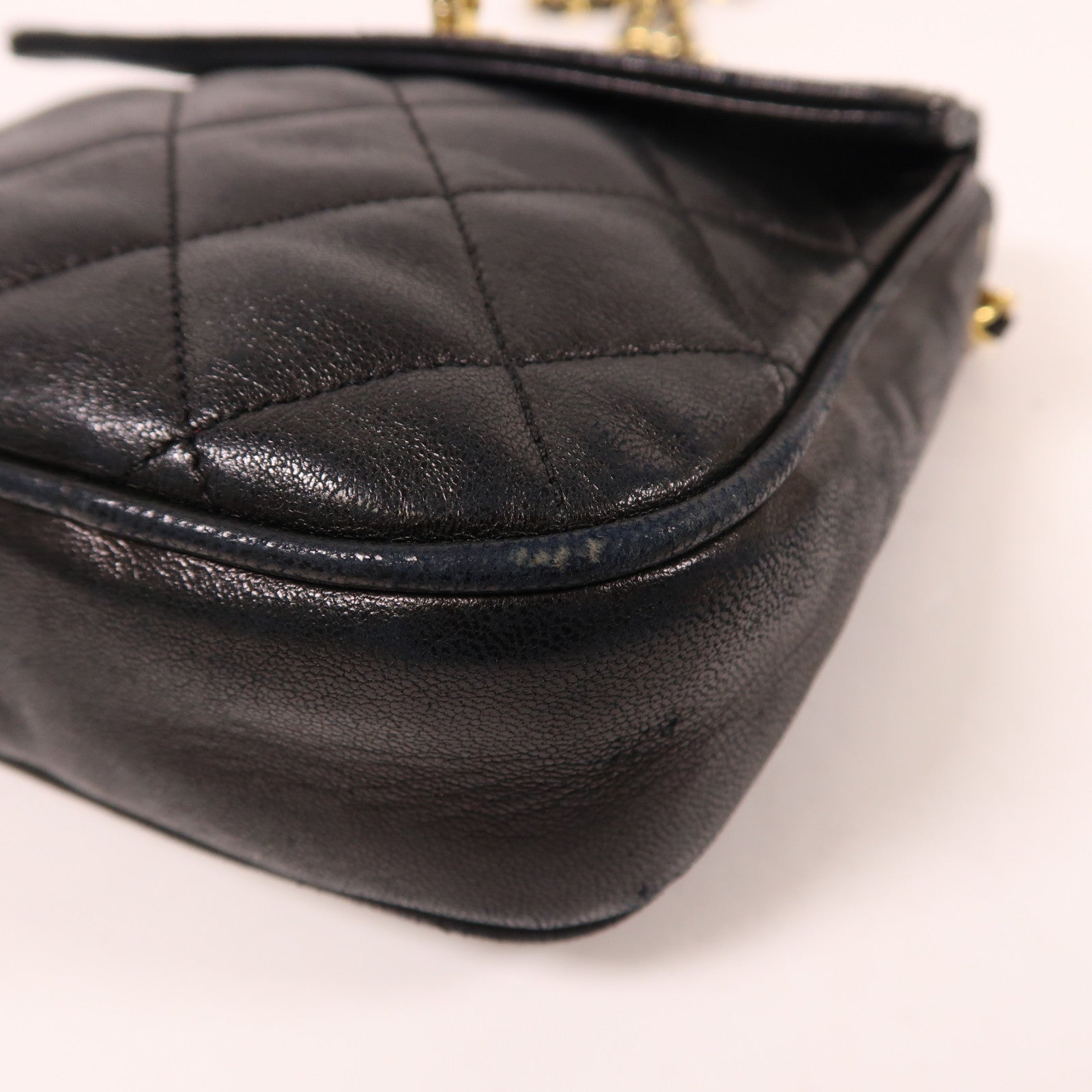 CHANEL 羊皮皮革Vintage Bag金扣鏈帶肩背袋