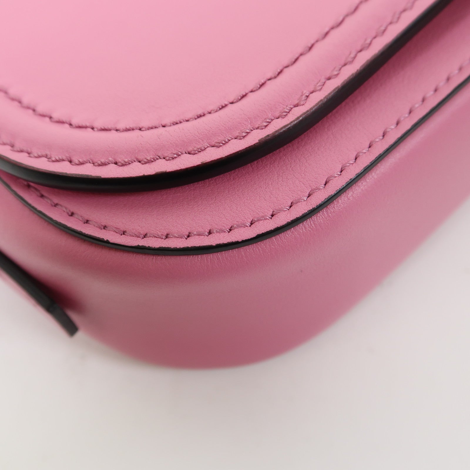 Valentino 牛皮皮革Shoulder Bag金扣肩背袋粉紅色