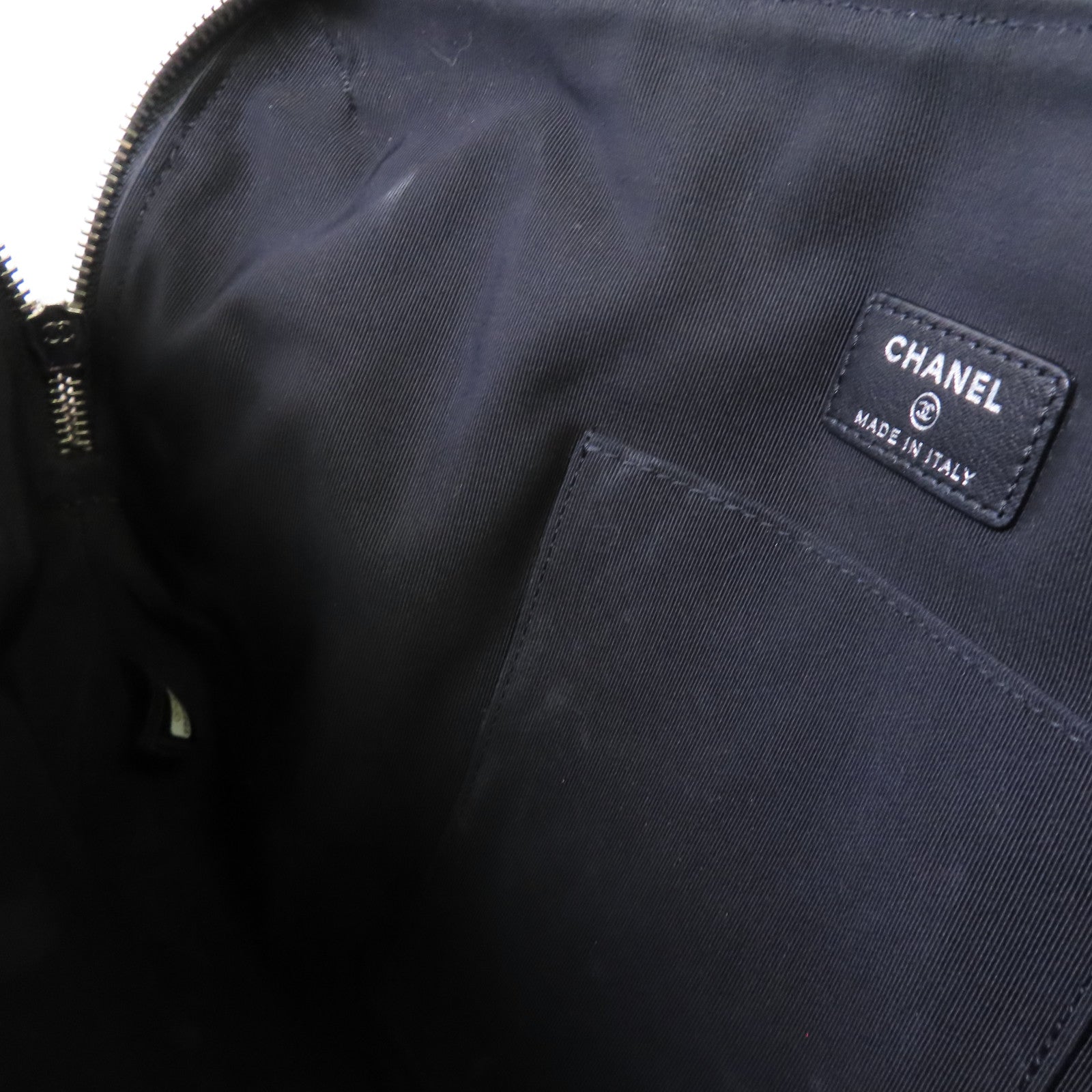 CHANEL 羊皮皮革Pouch銀扣手拿包