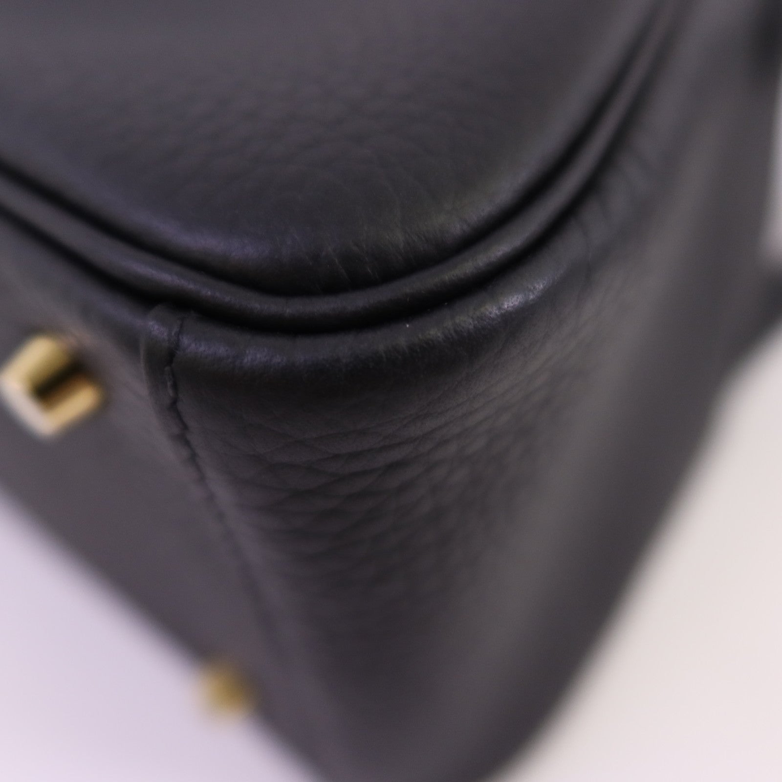 HERMES Clemence皮革Mini Lindy金扣肩背袋Noir