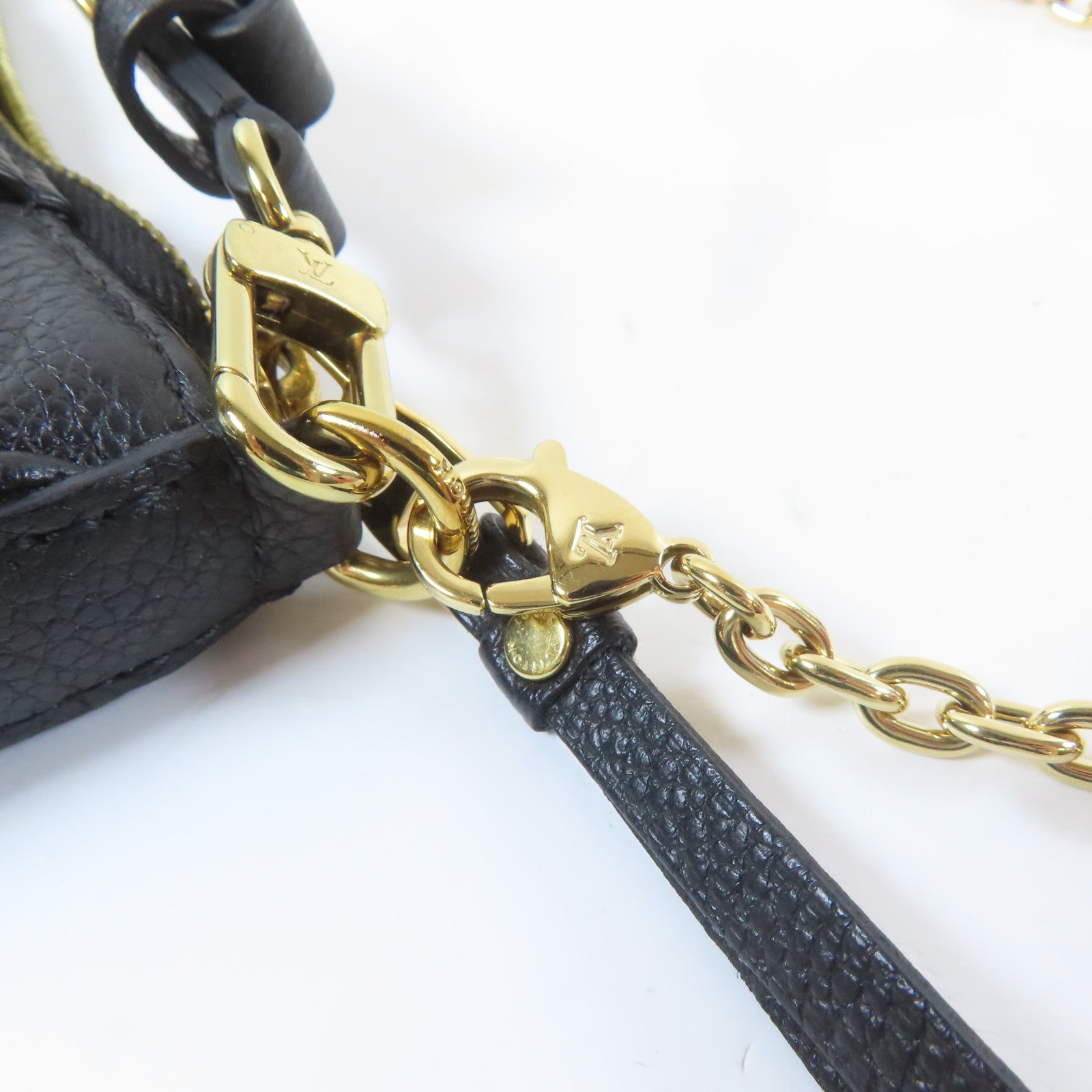 LOUIS VUITTON Monogram Empreinte Easy Pouch On Strap金扣手挽袋黑色