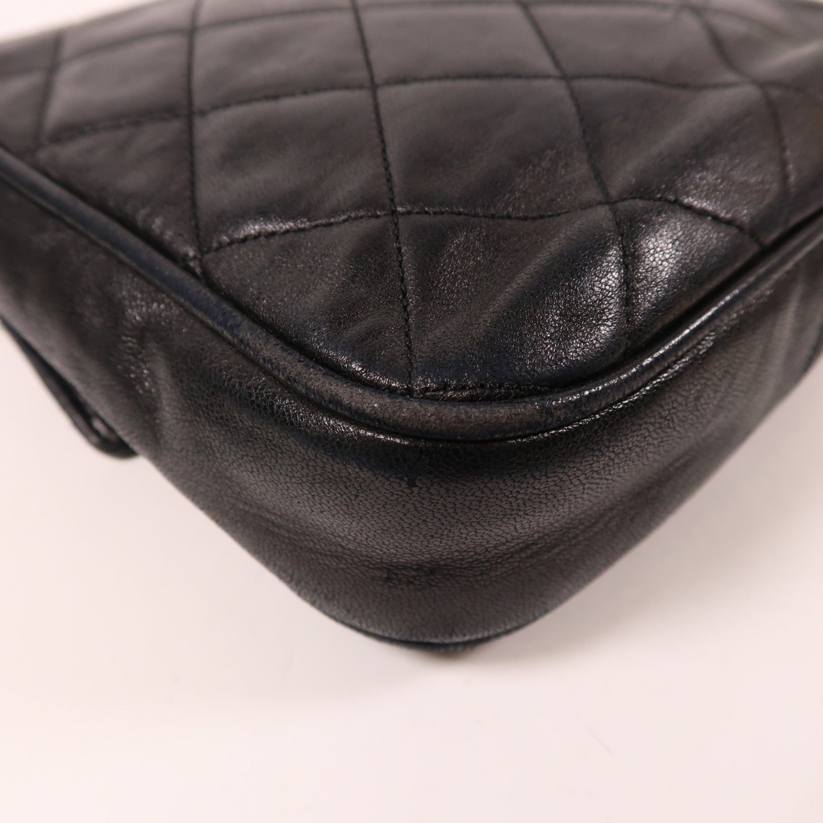 CHANEL 羊皮皮革Vintage Bag金扣鏈帶肩背袋