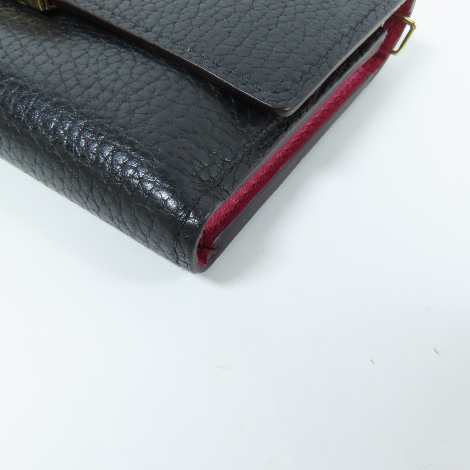 LOUIS VUITTON 牛皮皮革Capucines Compact金扣錢包