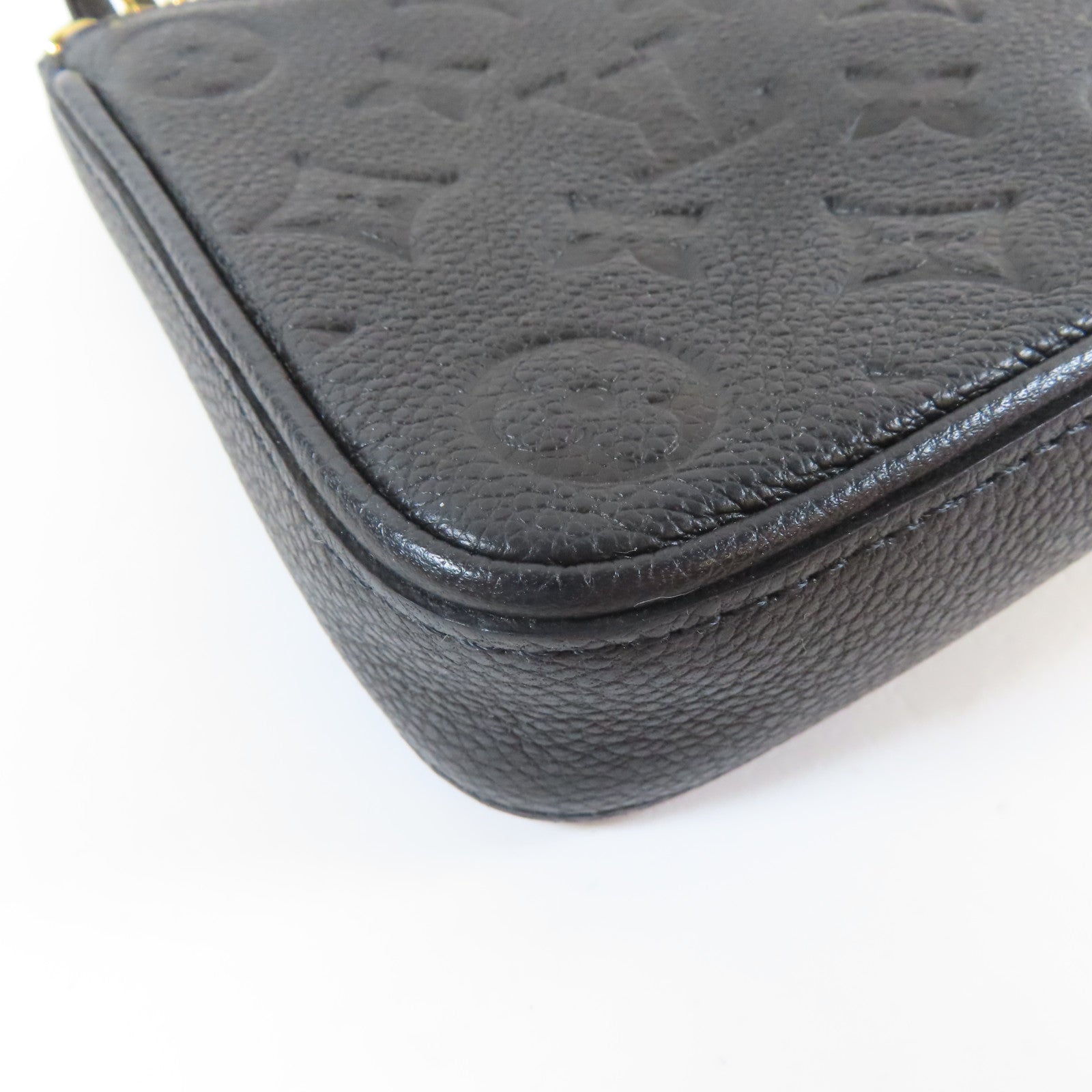LOUIS VUITTON Monogram Empreinte Easy Pouch On Strap金扣手挽袋黑色