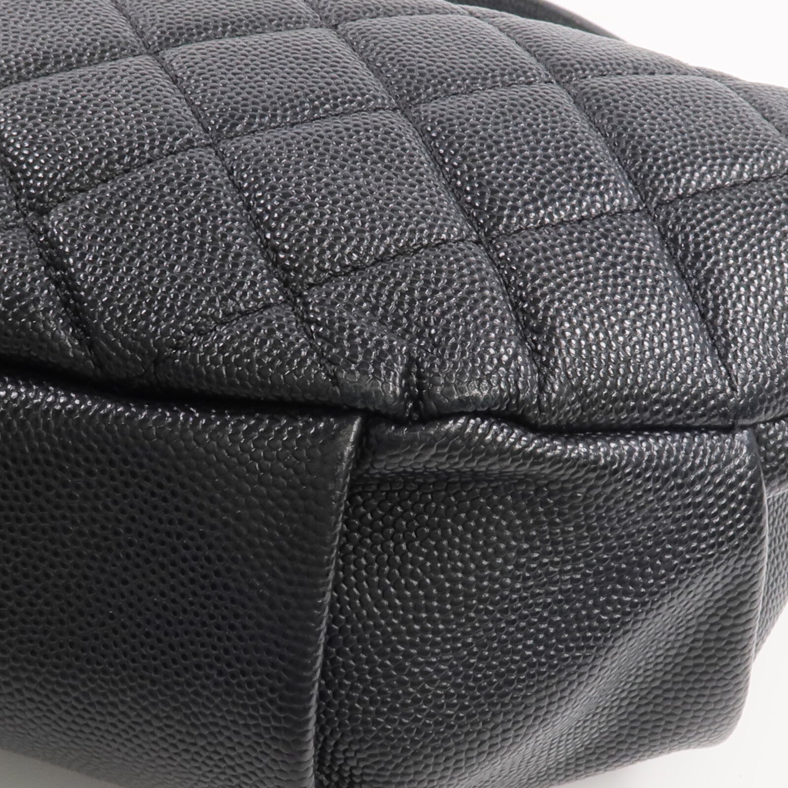 CHANEL 牛皮皮革Filigree Waist Bag金扣腰包