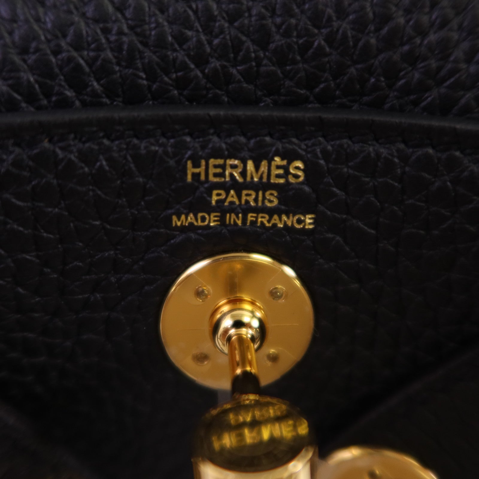 HERMES Clemence皮革Mini Lindy金扣肩背袋Noir