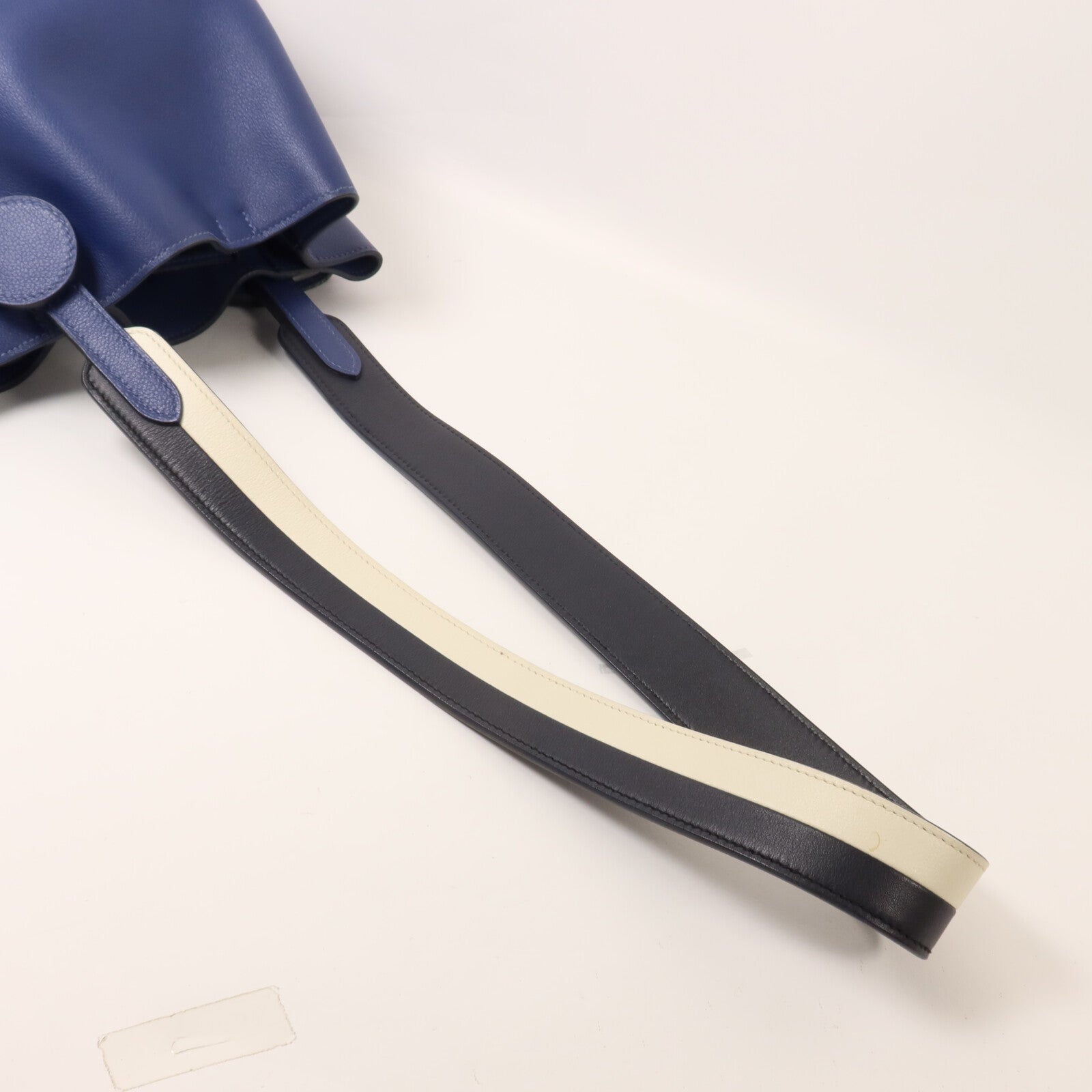 HERMES Evercolor皮革Licol 17肩背袋Bleu Brighton