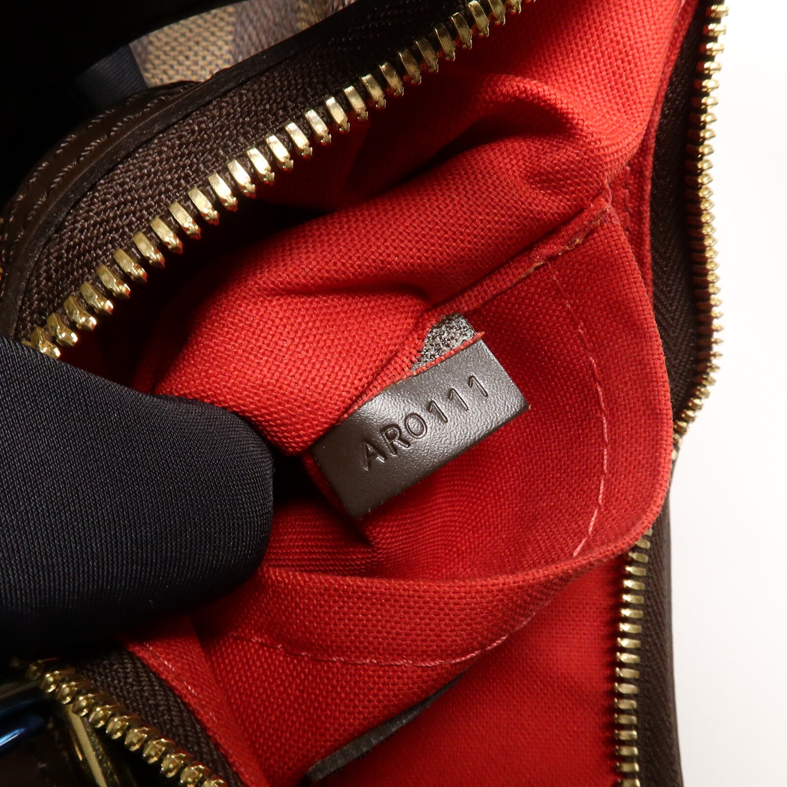 LOUIS VUITTON Damier Thames PM肩背袋