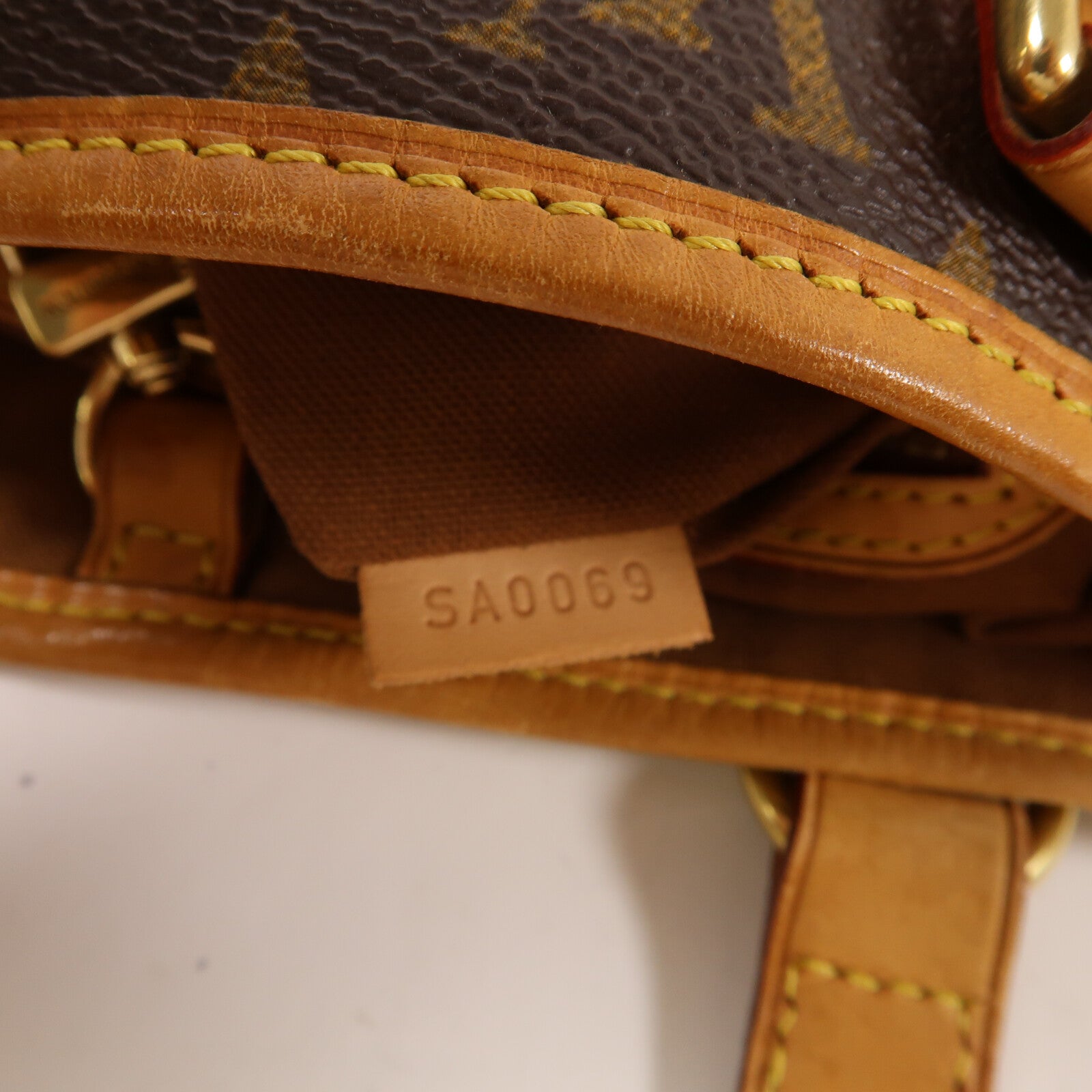 LOUIS VUITTON Monogram Batignolles金扣肩背袋