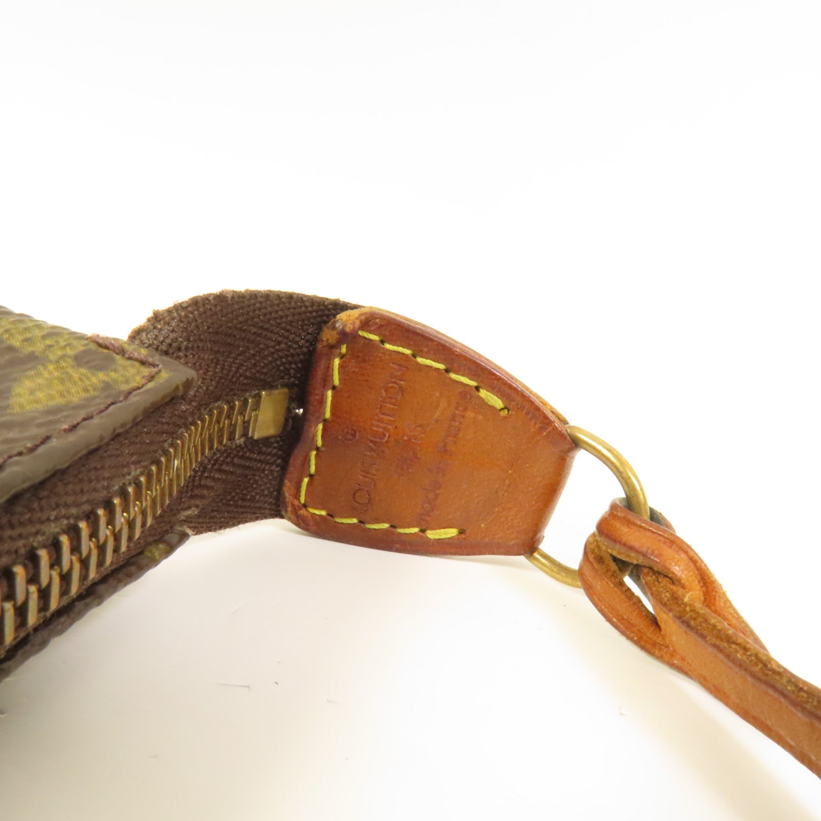 LOUIS VUITTON Monogram Pochette Accessoires金扣手挽袋棕色
