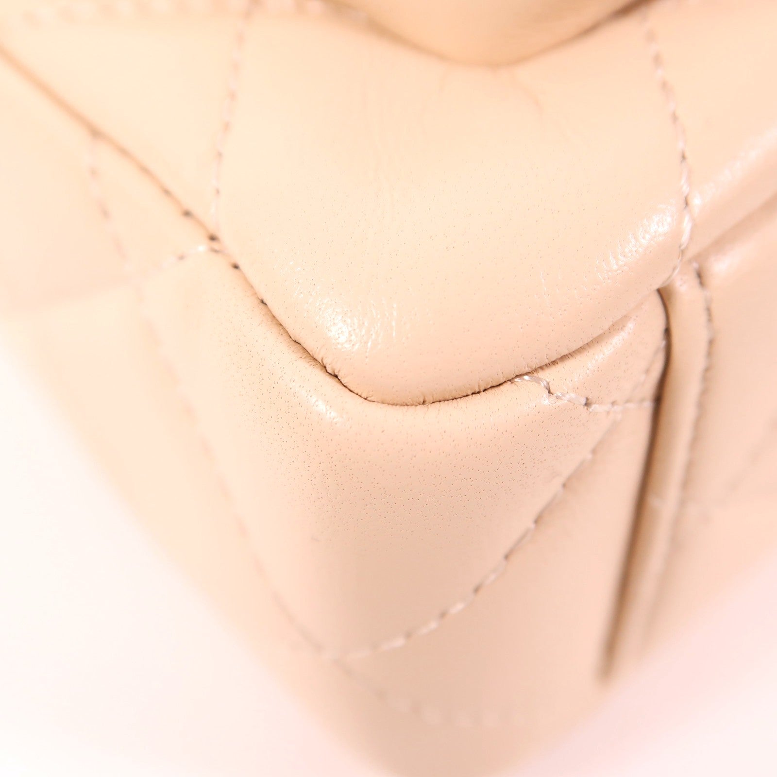 CHANEL 羊皮皮革Clutch With Chain金扣鏈帶肩背袋