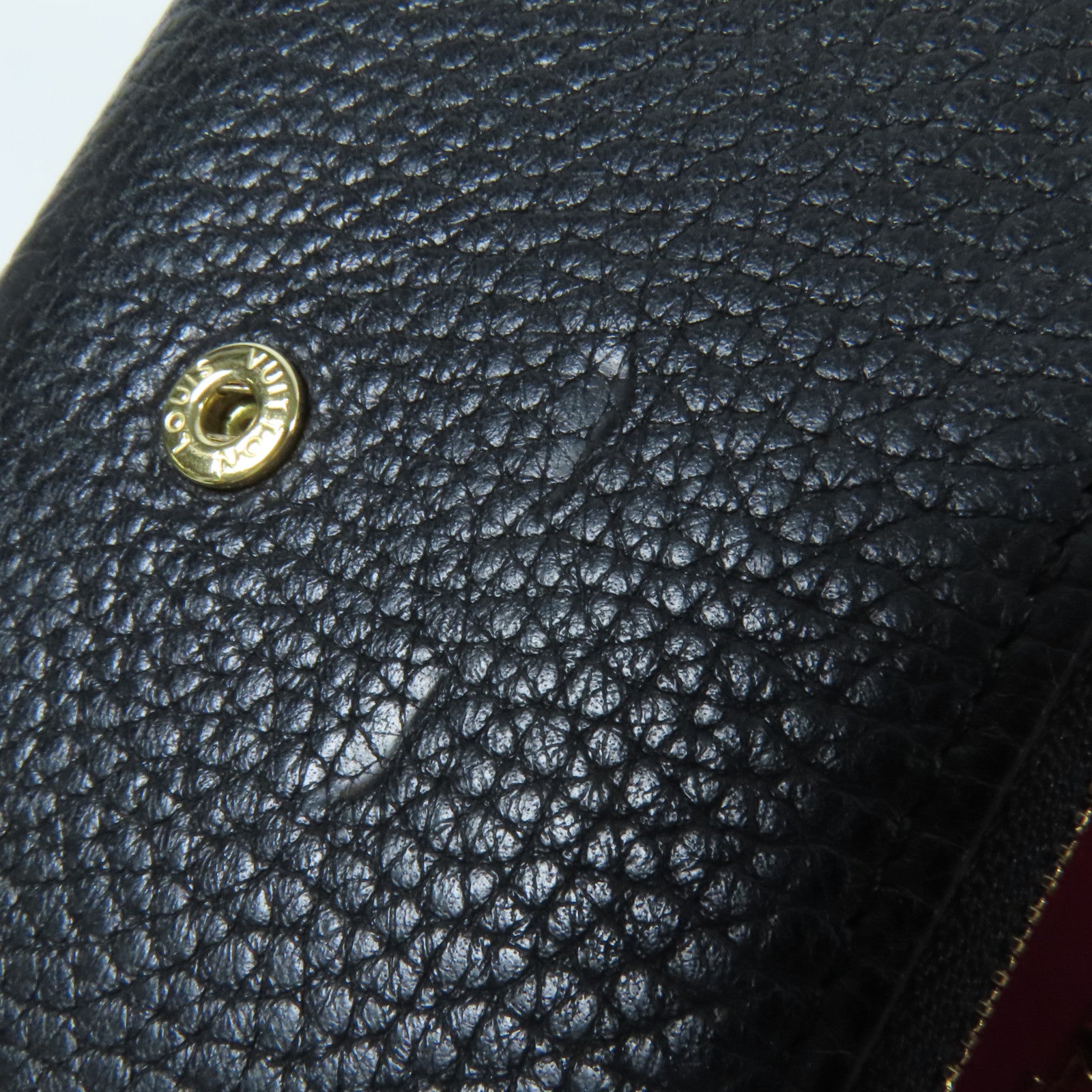 LOUIS VUITTON 牛皮皮革Capucines Compact金扣錢包