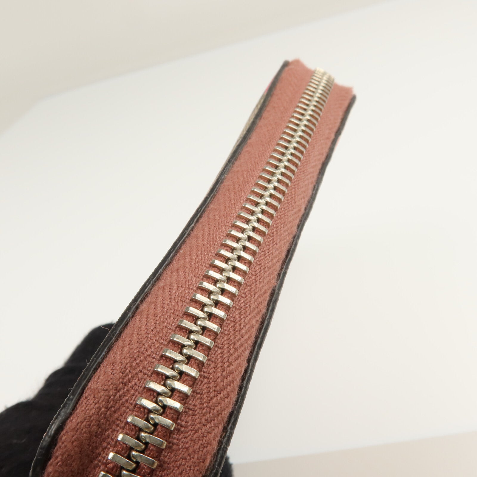 GUCCI 塗層帆布Card Case銀扣卡片套