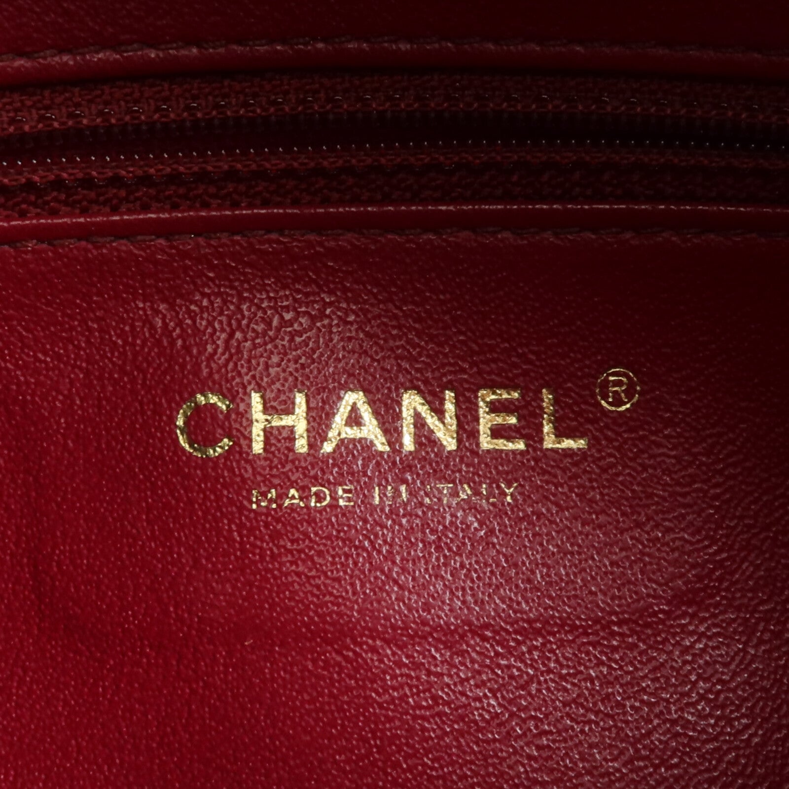 CHANEL 牛皮皮革Filigree Waist Bag金扣腰包