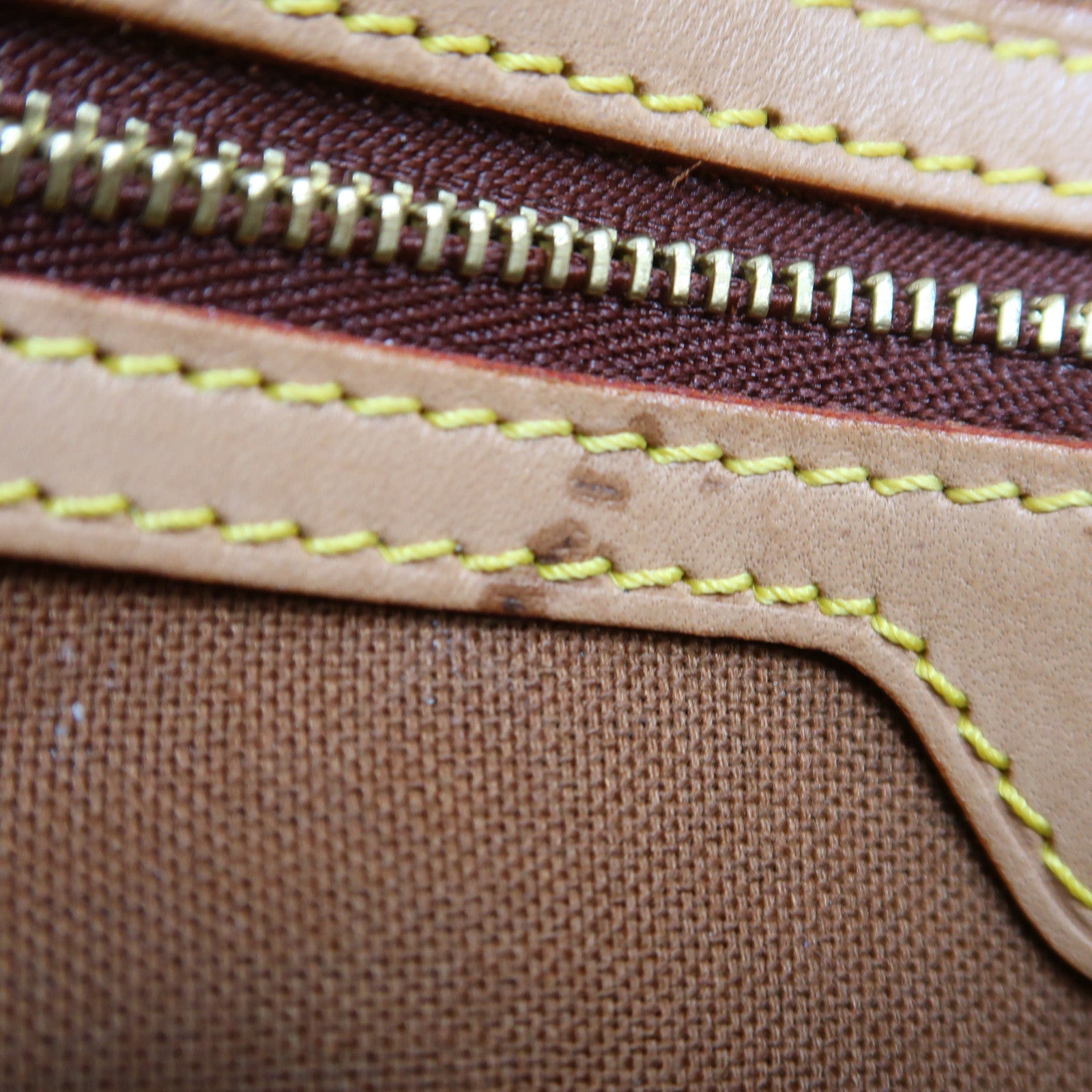 LOUIS VUITTON 【激減優惠】Monogram Mini Looping金扣肩背袋啡色