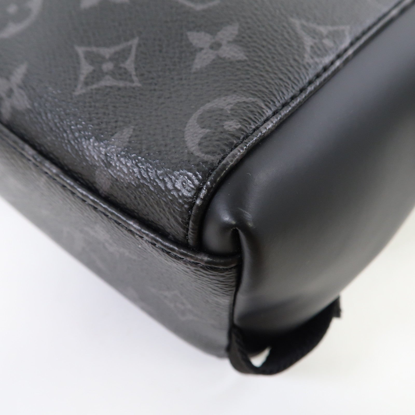 LOUIS VUITTON Monogram Eclipse Messenger PM Voyager銀扣肩背袋黑色