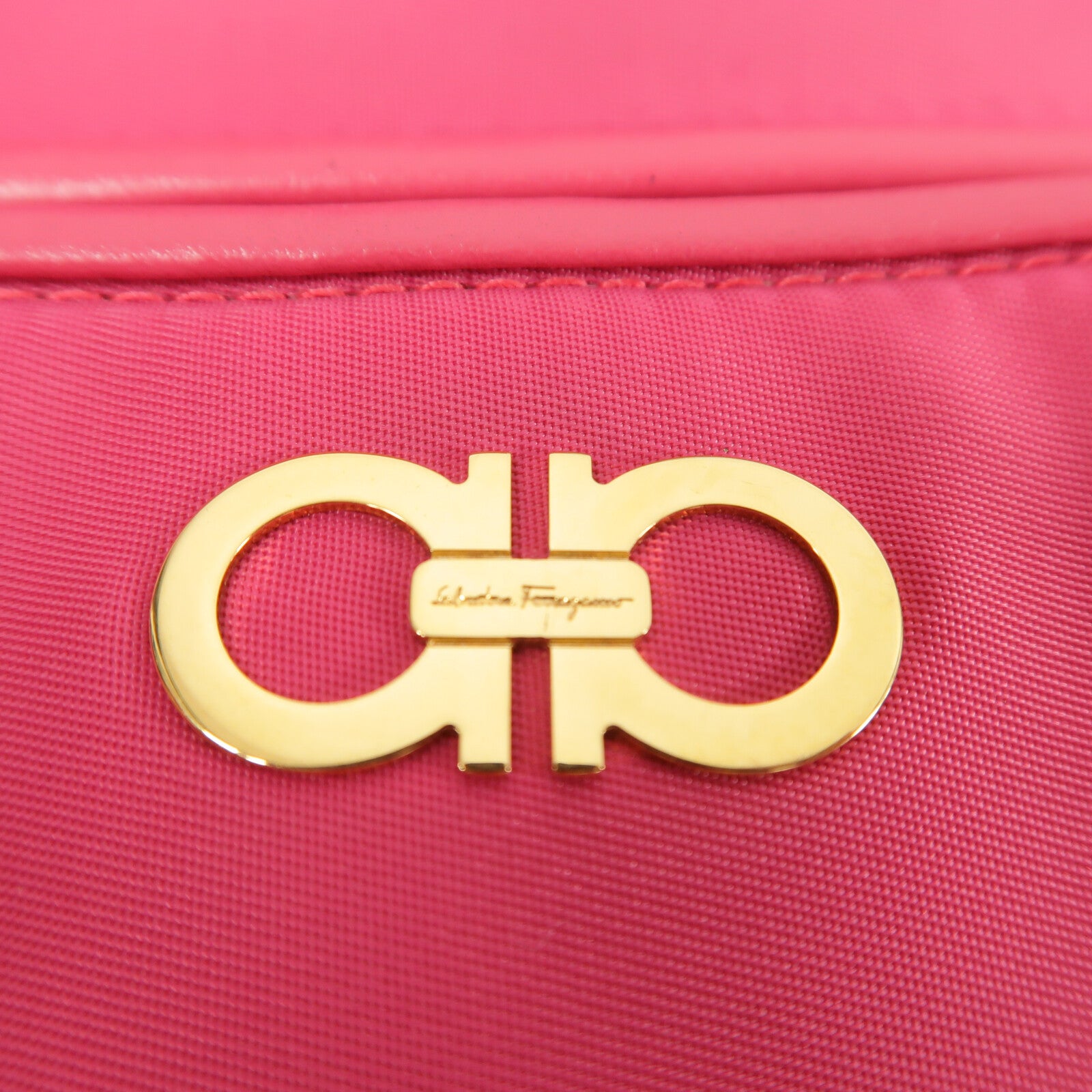 Salvatore Ferragamo 尼龍Salvatore Ferragamo Tote Bag金扣手挽肩背兩用袋