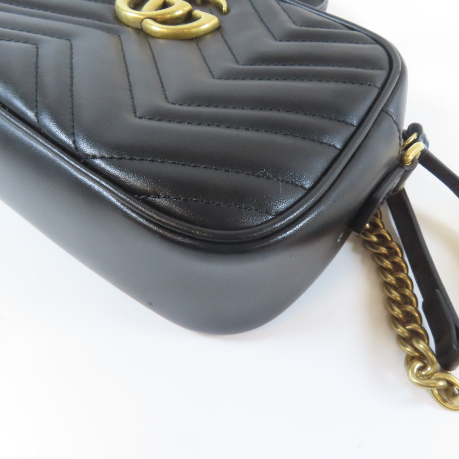 GUCCI 牛皮皮革GG Marmont金扣肩背袋黑色