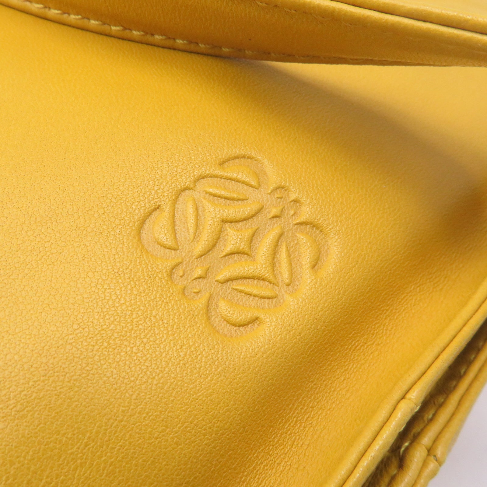 LOEWE 【激減優惠】羊皮皮革Flamenco 22 Shoulder Bag肩背袋黃色