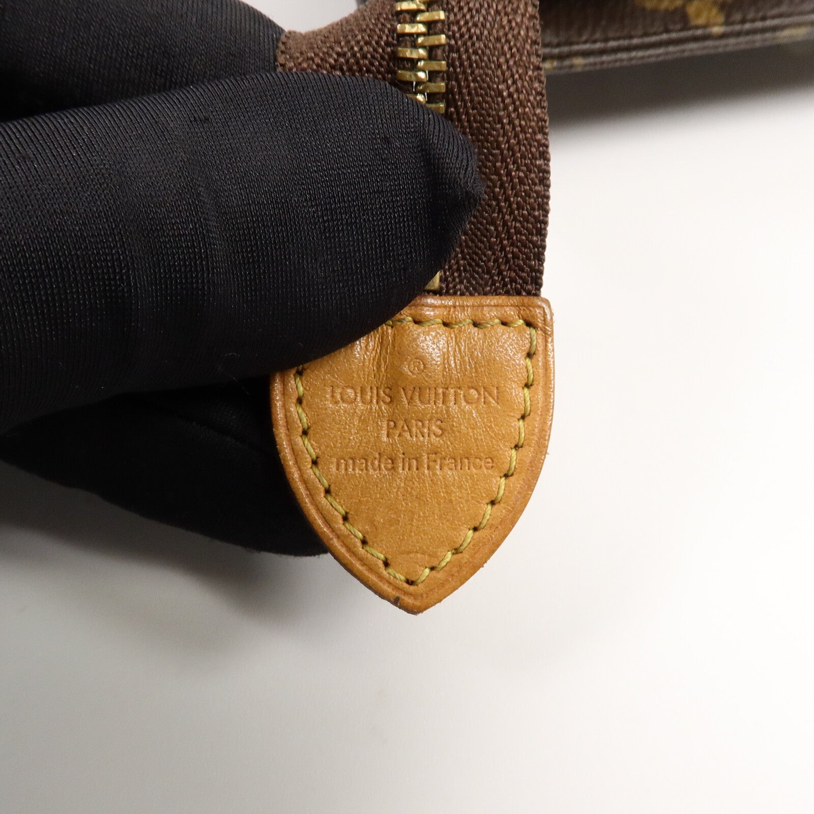 LOUIS VUITTON Monogram Poche Toilette手拿包