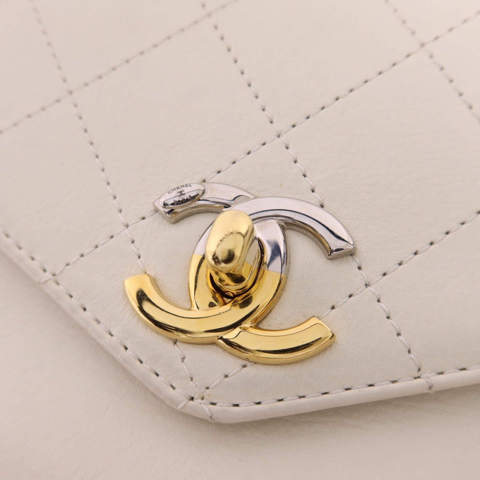 CHANEL 牛皮皮革Chain Shoulder銀扣鏈帶肩背袋