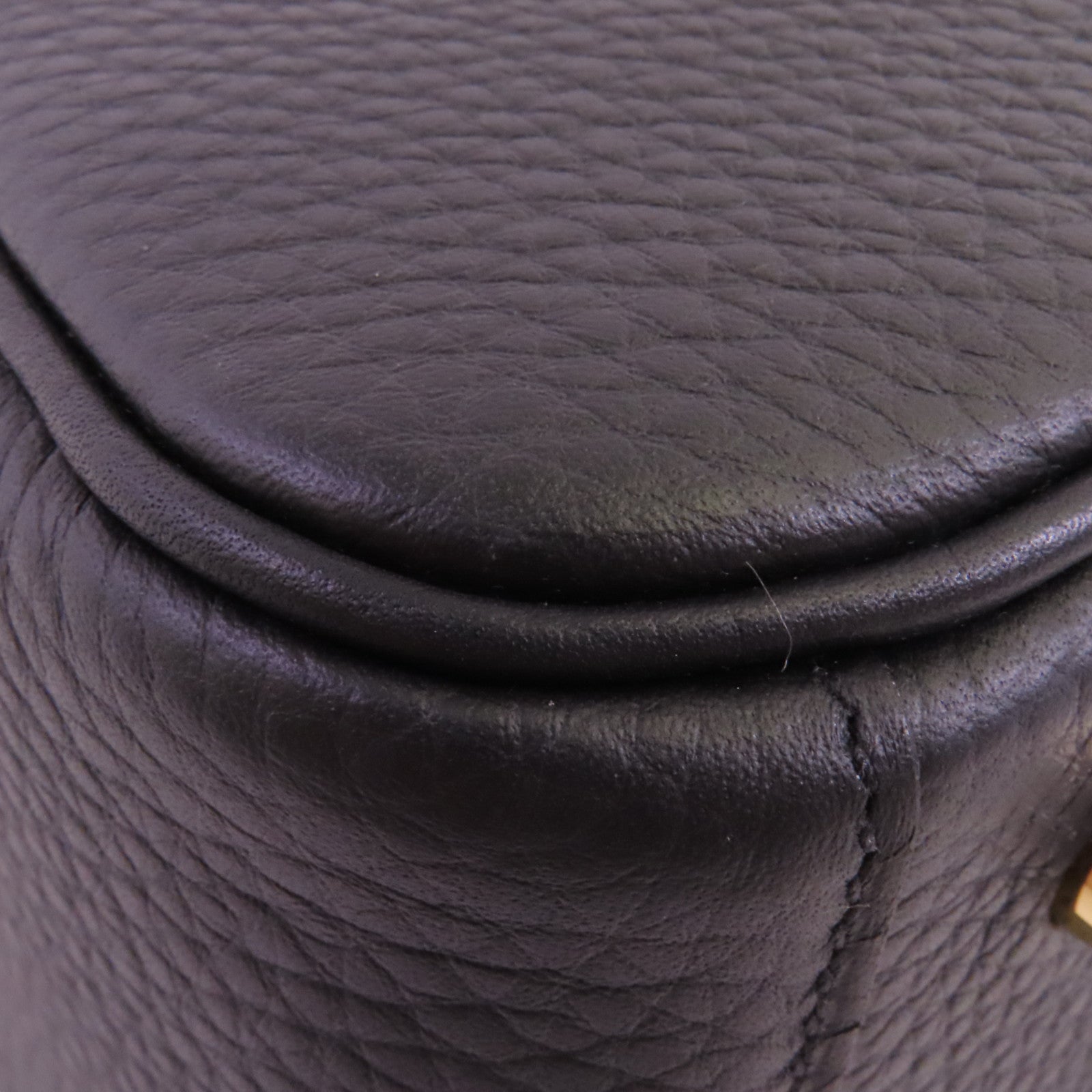 HERMES Clemence皮革Lindy 26金扣肩背袋