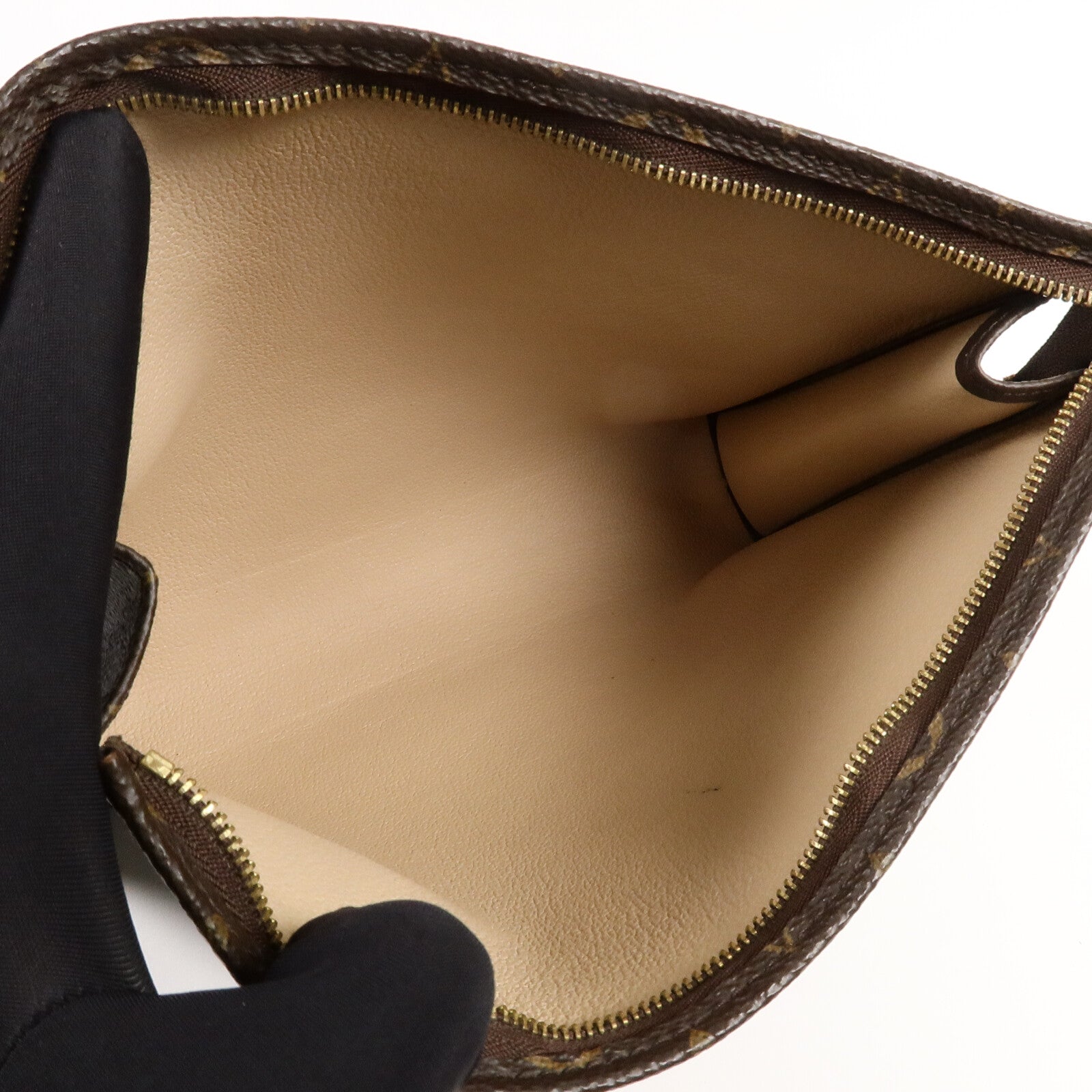 LOUIS VUITTON Monogram Poche Toilette手拿包