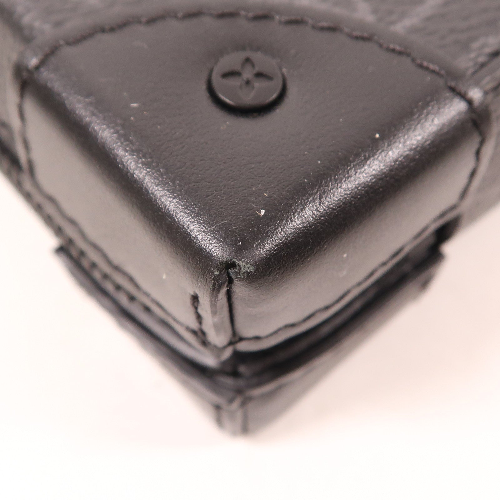 LOUIS VUITTON LV Soft Trunk Wallet Shoulder Bag M69838 Monogram Eclipse Black