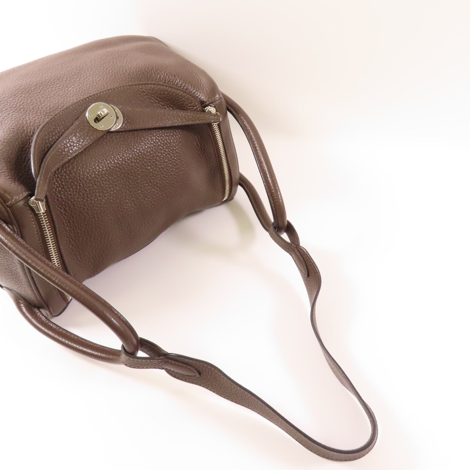 HERMES Clemence皮革Lindy 30銀扣肩背袋Cafe