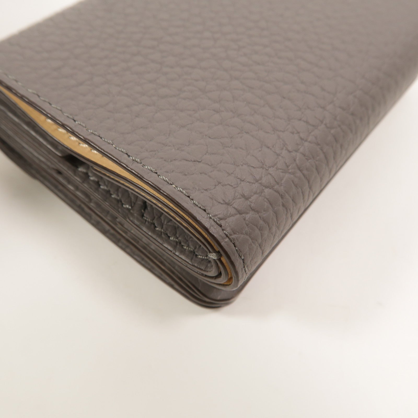 Delvaux 牛皮皮革Presse Trifold Wallet錢包