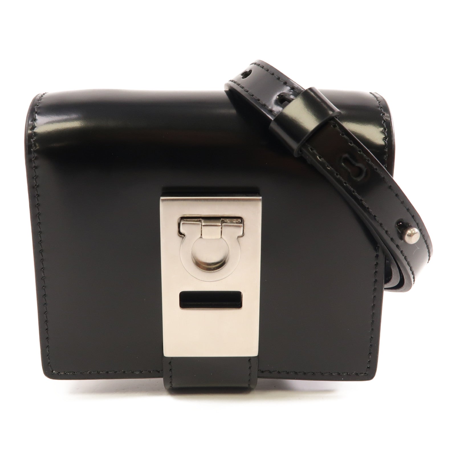 Salvatore Ferragamo 皮革Shoulder Bag銀扣肩背袋黑色