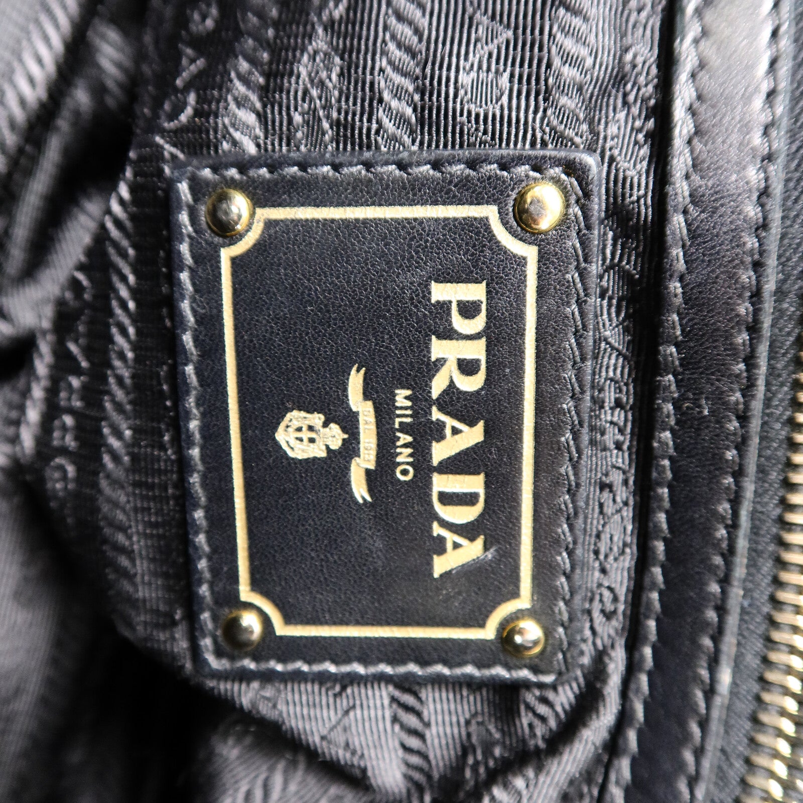 PRADA 羊皮皮革Nappa Gaufre Shoulder Tote手挽肩背兩用袋