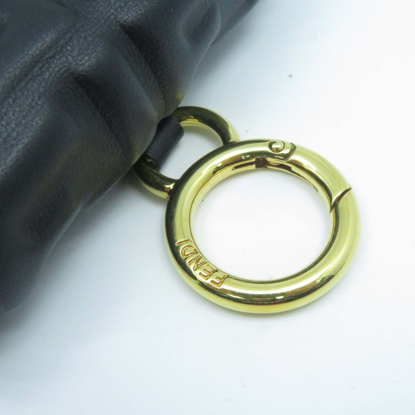 FENDI 牛皮皮革Card Case With Chain金扣鏈帶卡片套黑色
