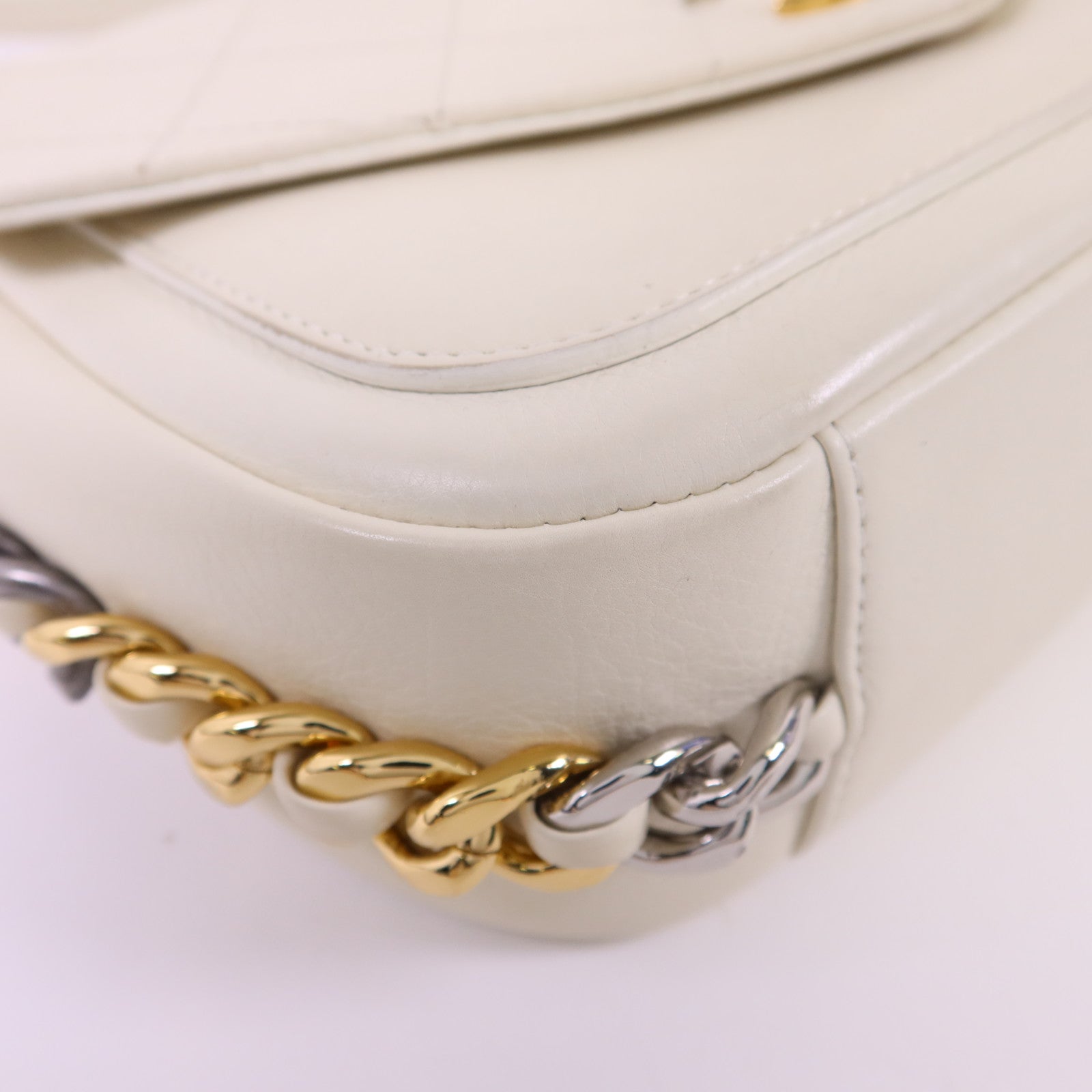 CHANEL 牛皮皮革Chain Shoulder銀扣鏈帶肩背袋